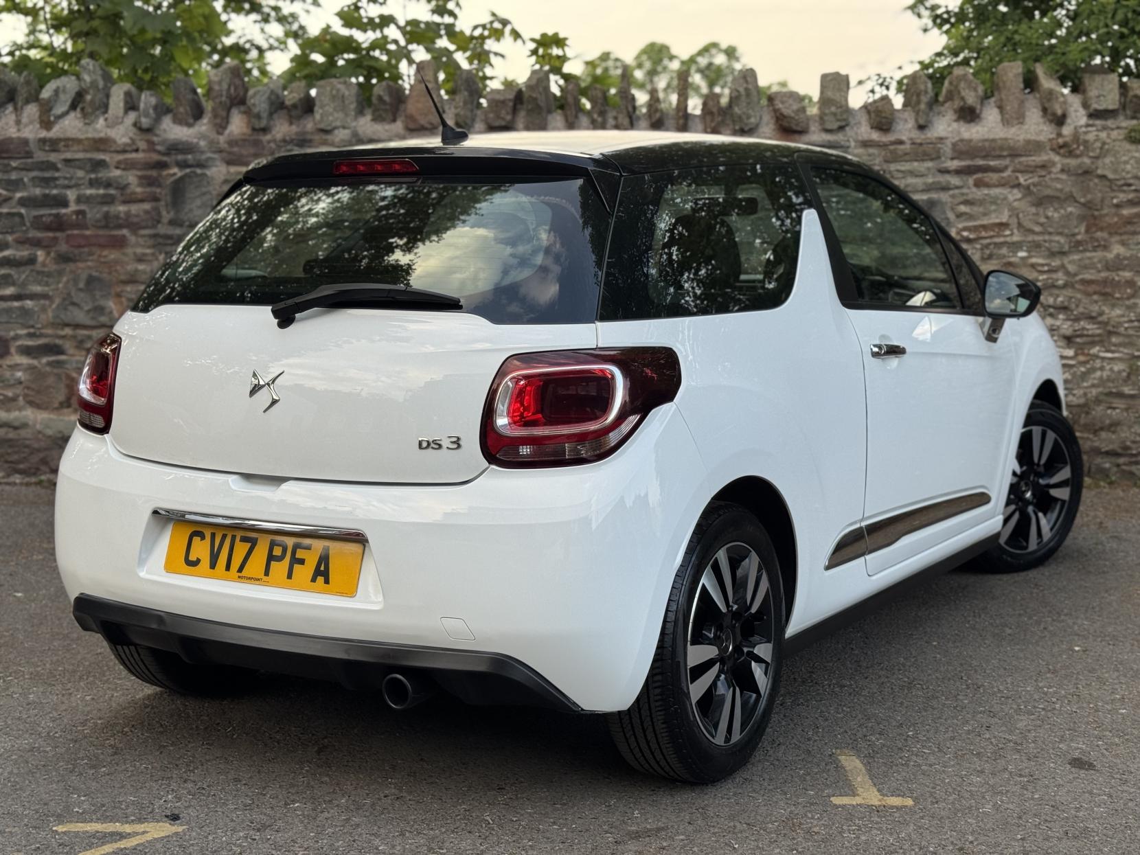 DS AUTOMOBILES DS 3 1.2 PureTech Chic Hatchback 3dr Petrol Manual Euro 6 (82 ps)