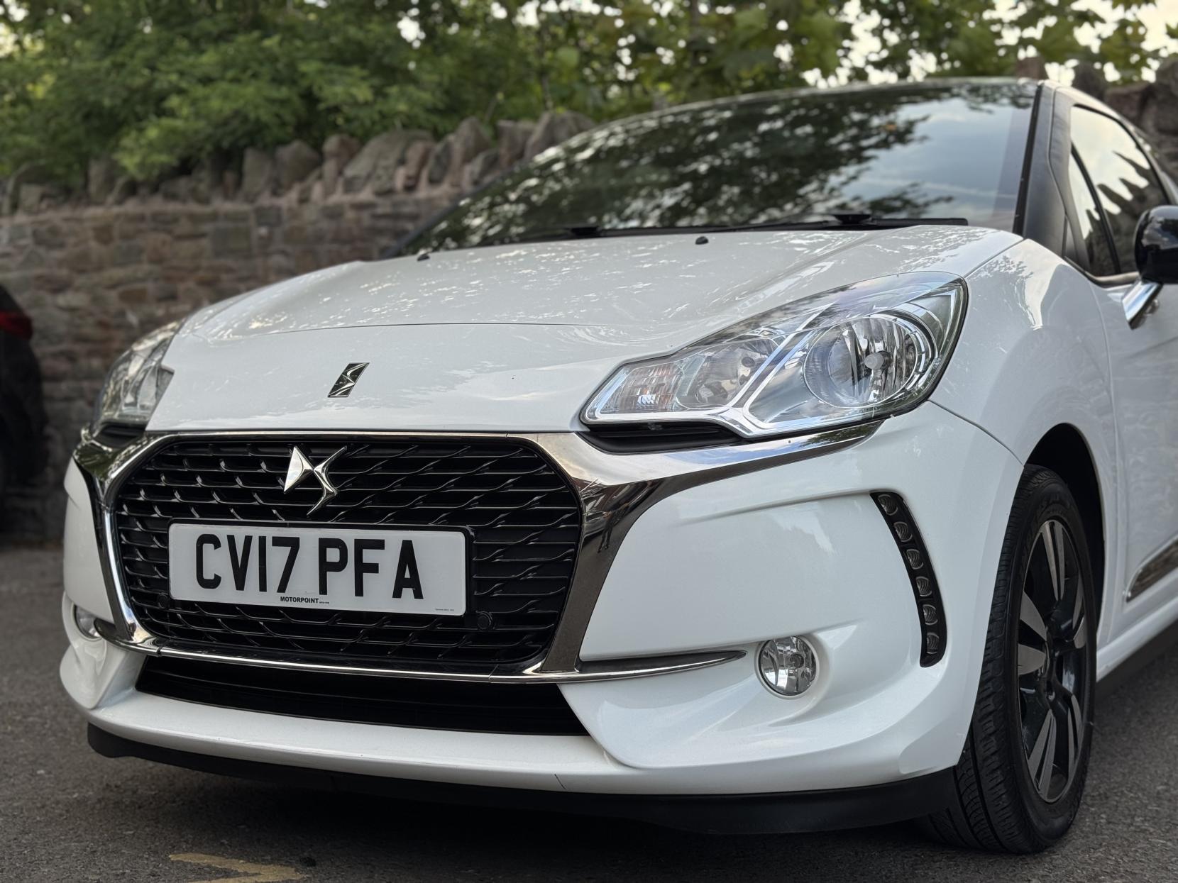 DS AUTOMOBILES DS 3 1.2 PureTech Chic Hatchback 3dr Petrol Manual Euro 6 (82 ps)