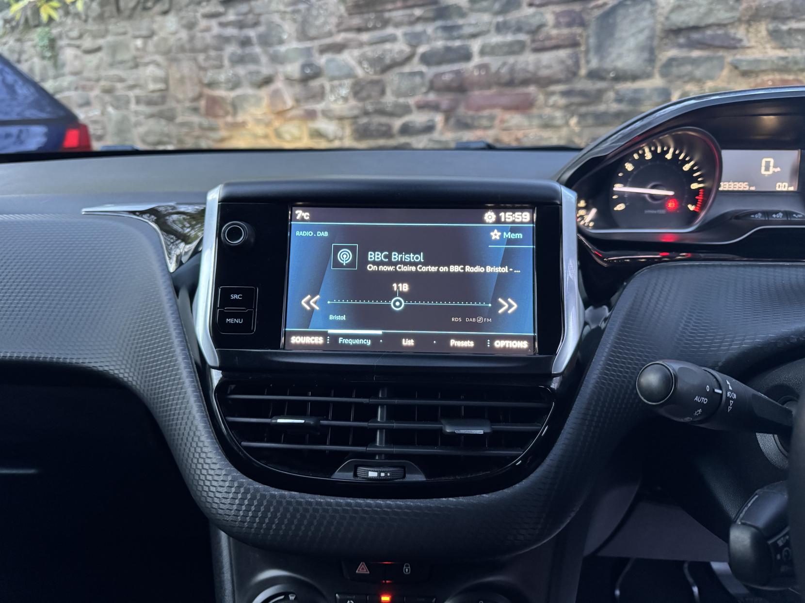 Peugeot 208 1.2 PureTech Signature Hatchback 5dr Petrol Manual Euro 6 (s/s) (82 ps)