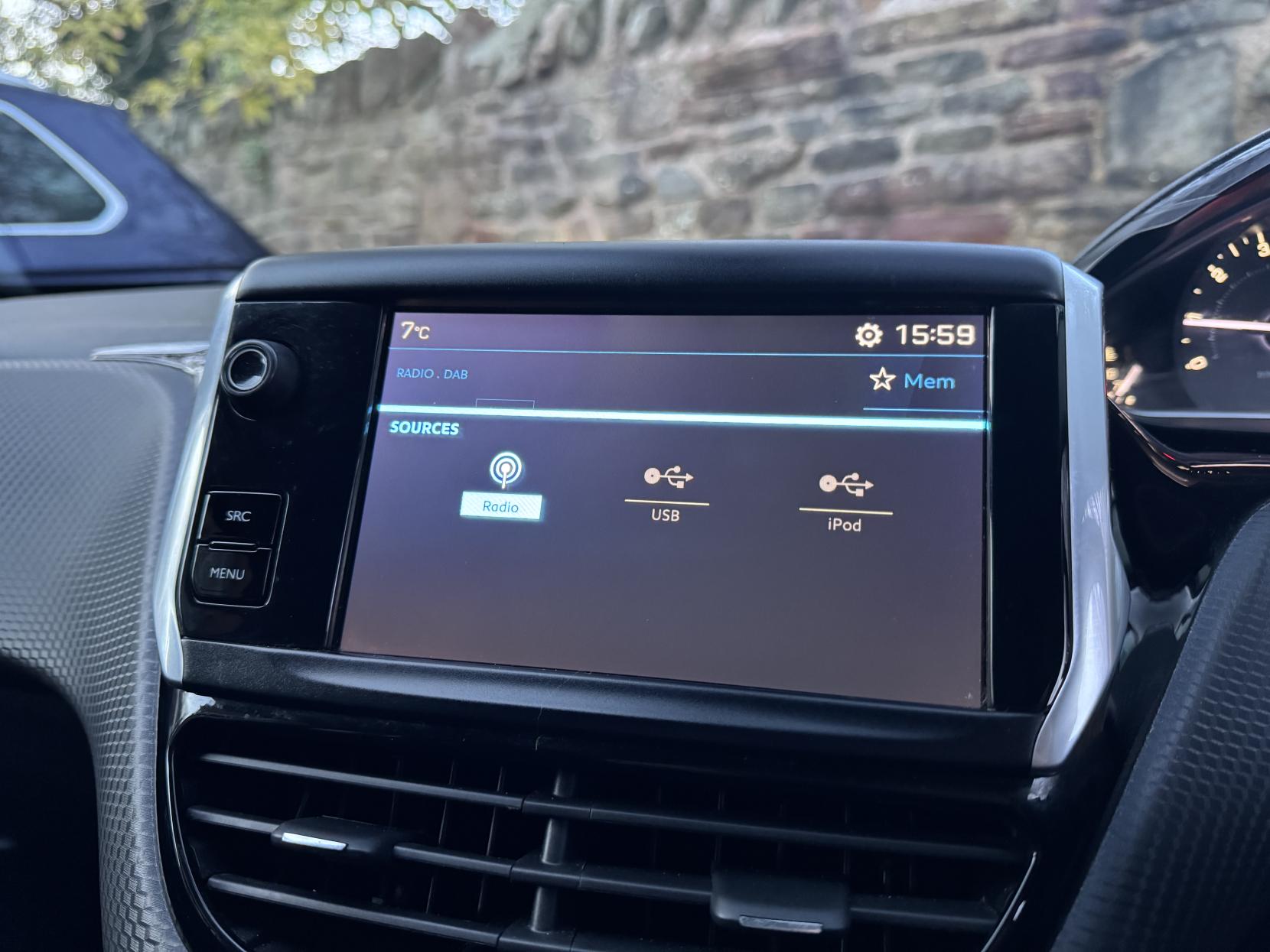 Peugeot 208 1.2 PureTech Signature Hatchback 5dr Petrol Manual Euro 6 (s/s) (82 ps)