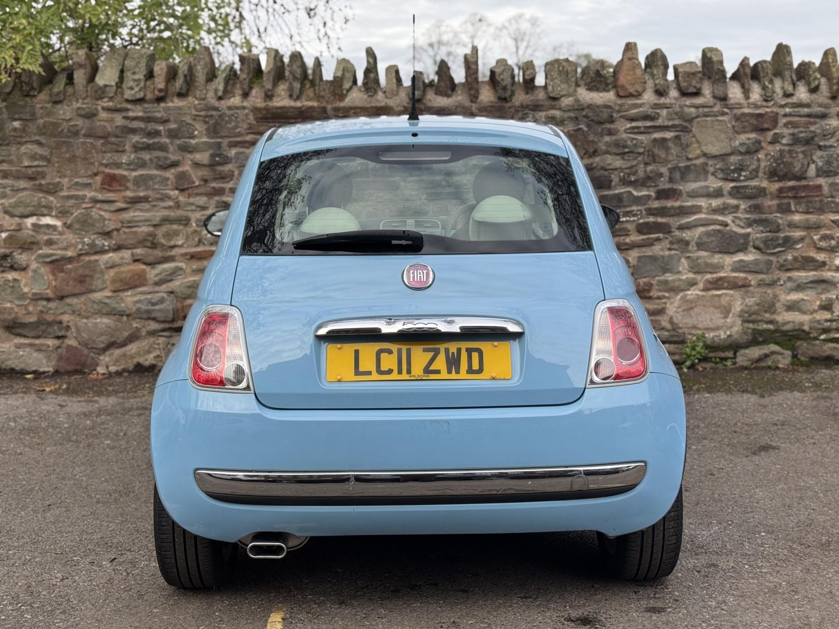 Fiat 500 1.2 Lounge Hatchback 3dr Petrol Dualogic Euro 4 (69 bhp)