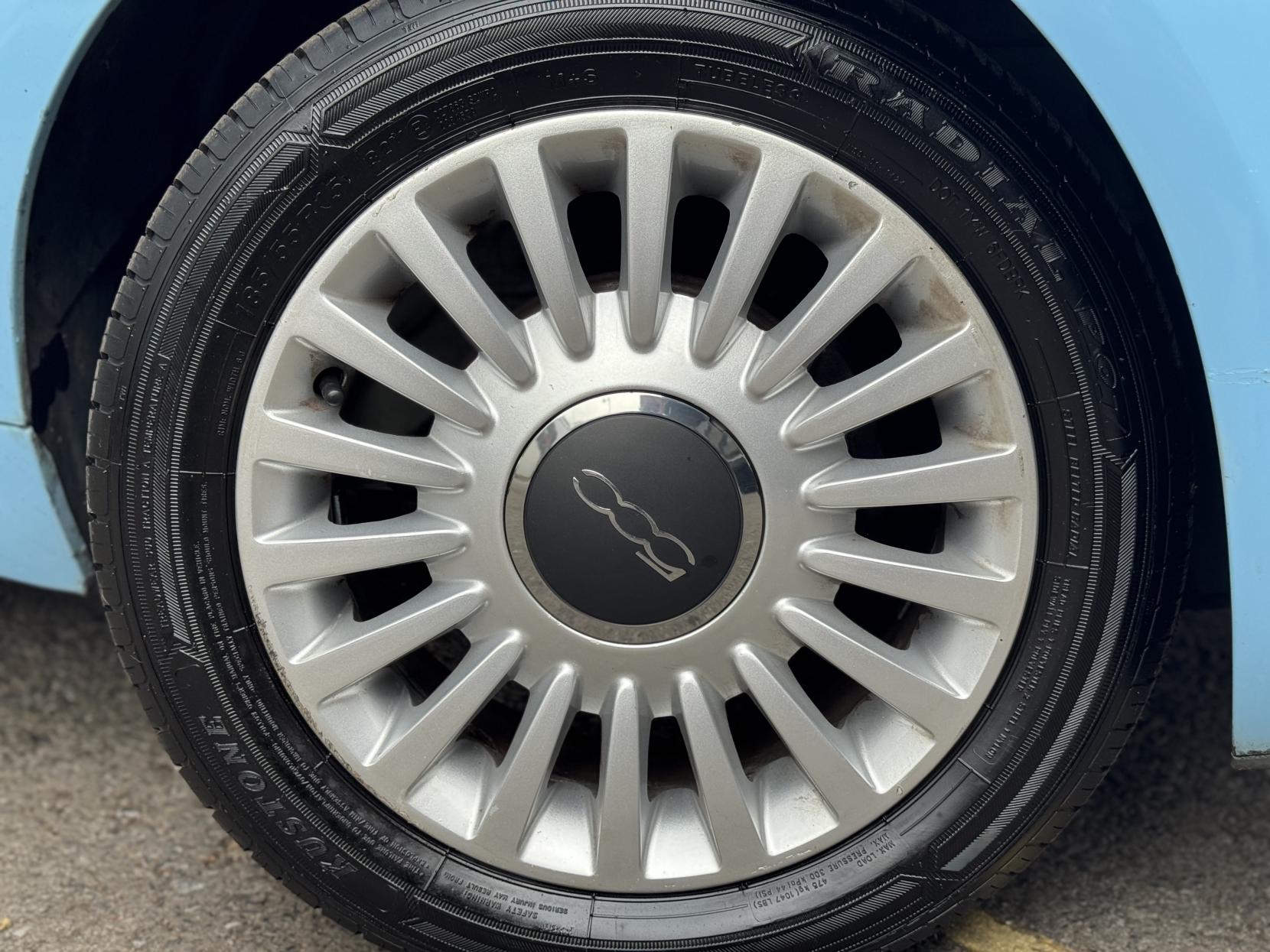 Fiat 500 1.2 Lounge Hatchback 3dr Petrol Dualogic Euro 4 (69 bhp)