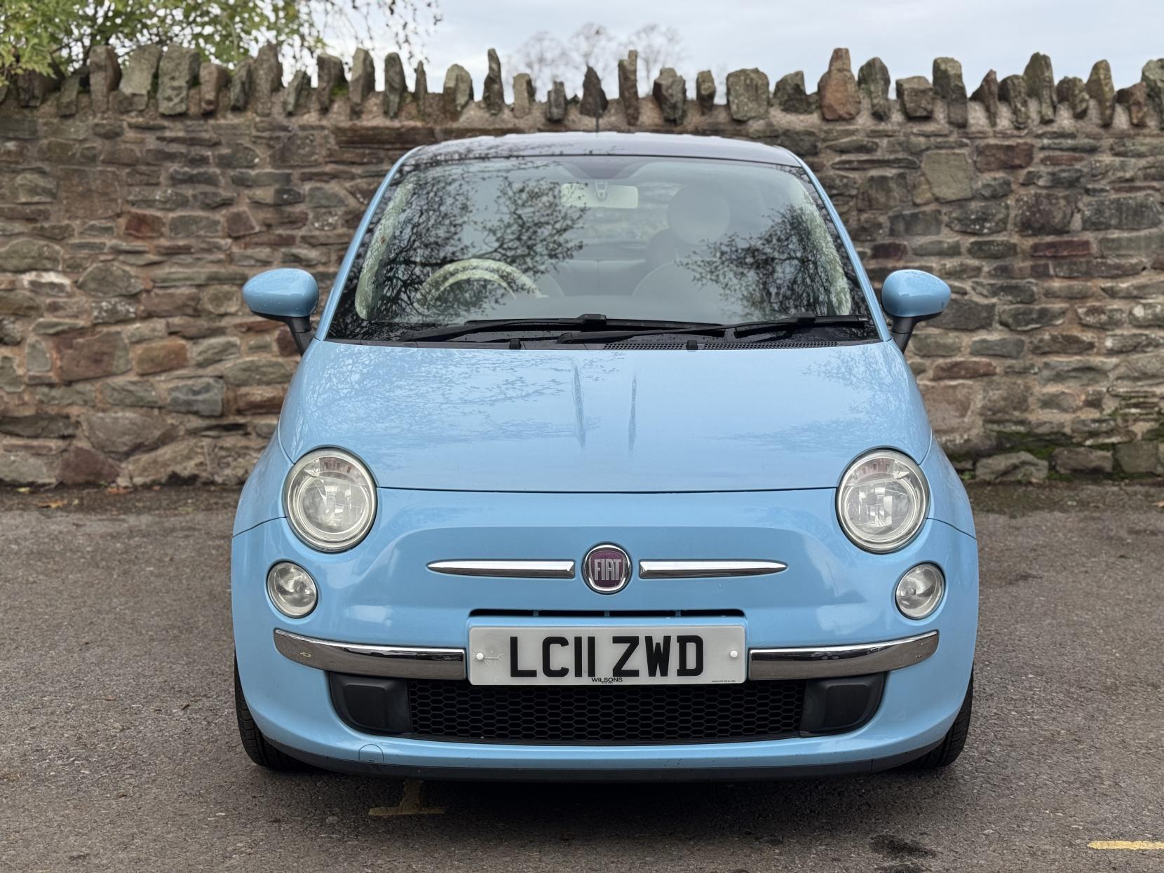 Fiat 500 1.2 Lounge Hatchback 3dr Petrol Dualogic Euro 4 (69 bhp)