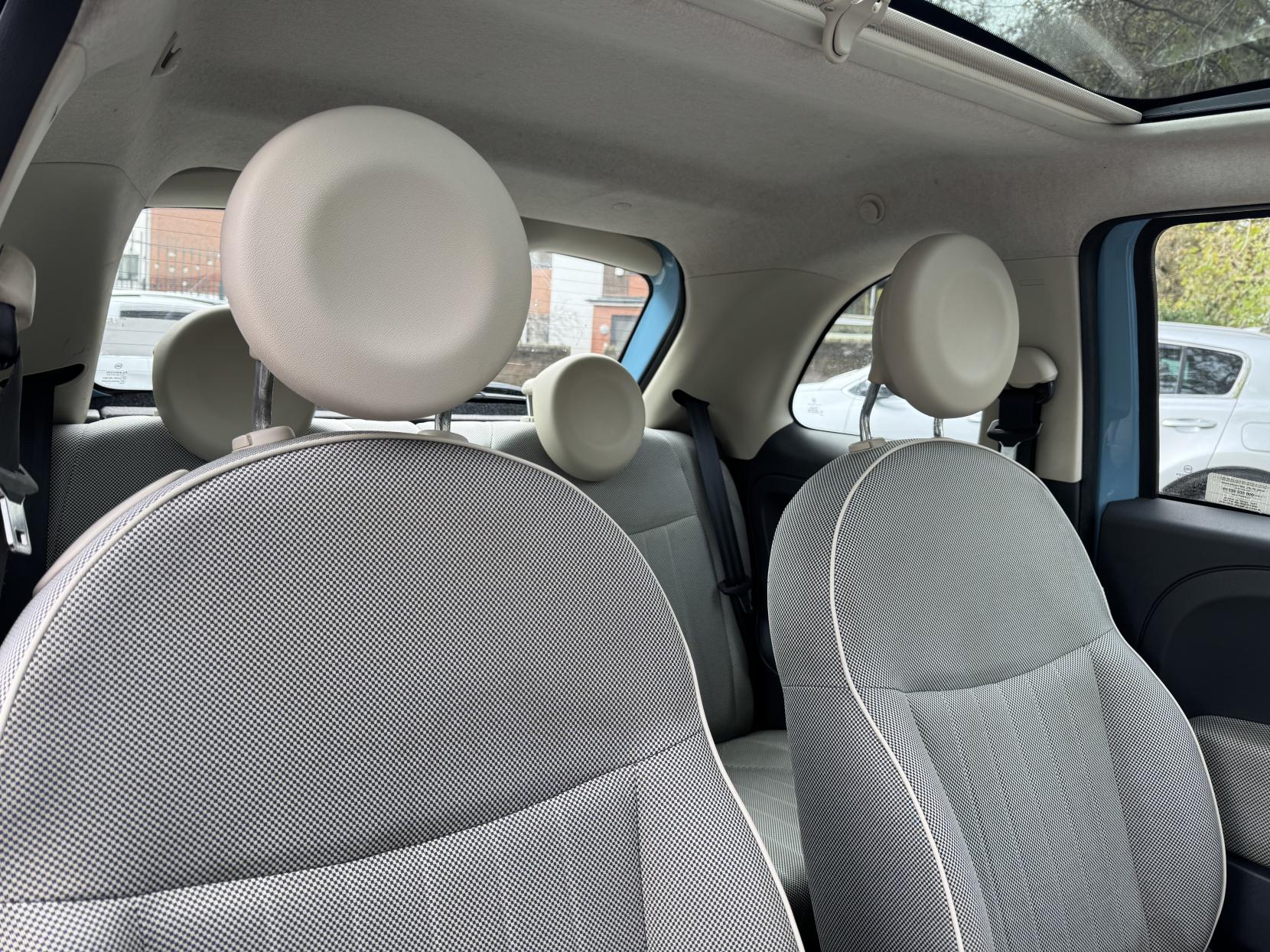 Fiat 500 1.2 Lounge Hatchback 3dr Petrol Dualogic Euro 4 (69 bhp)