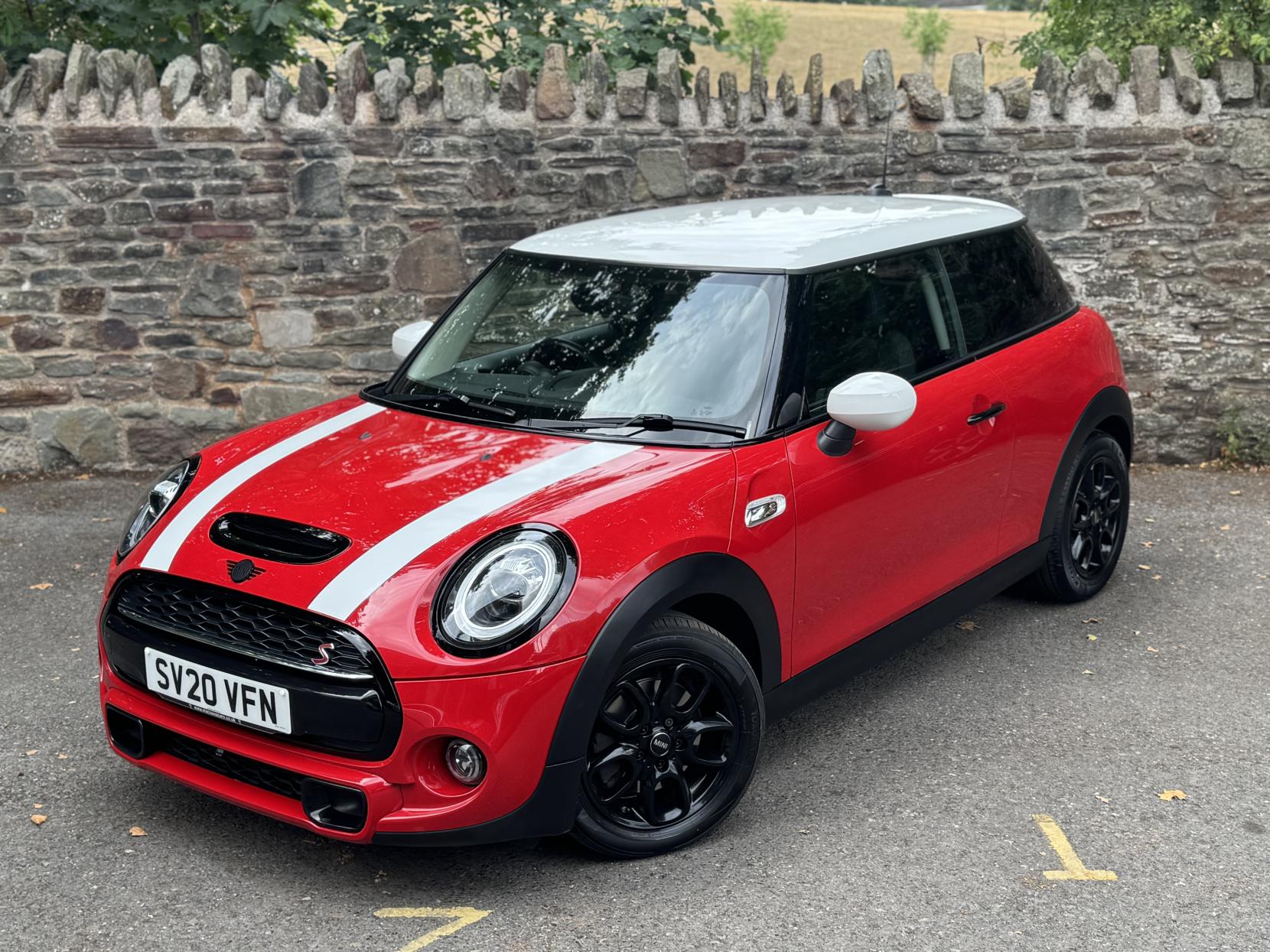 MINI Hatch 2.0 Cooper S Classic Hatchback 3dr Petrol Manual Euro 6 (s/s) (192 ps)