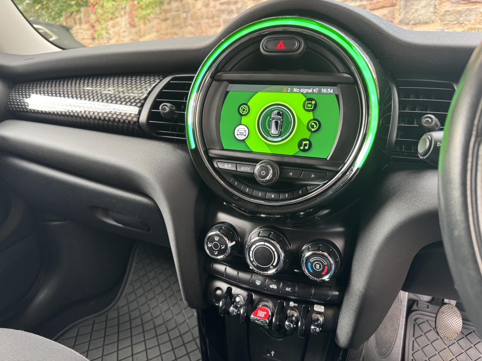 MINI Hatch 2.0 Cooper S Classic Hatchback 3dr Petrol Manual Euro 6 (s/s) (192 ps)