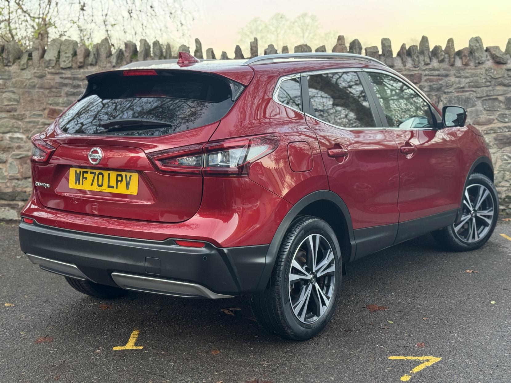 Nissan Qashqai 1.3 DIG-T N-Connecta SUV 5dr Petrol Manual Euro 6 (s/s) (140 ps)