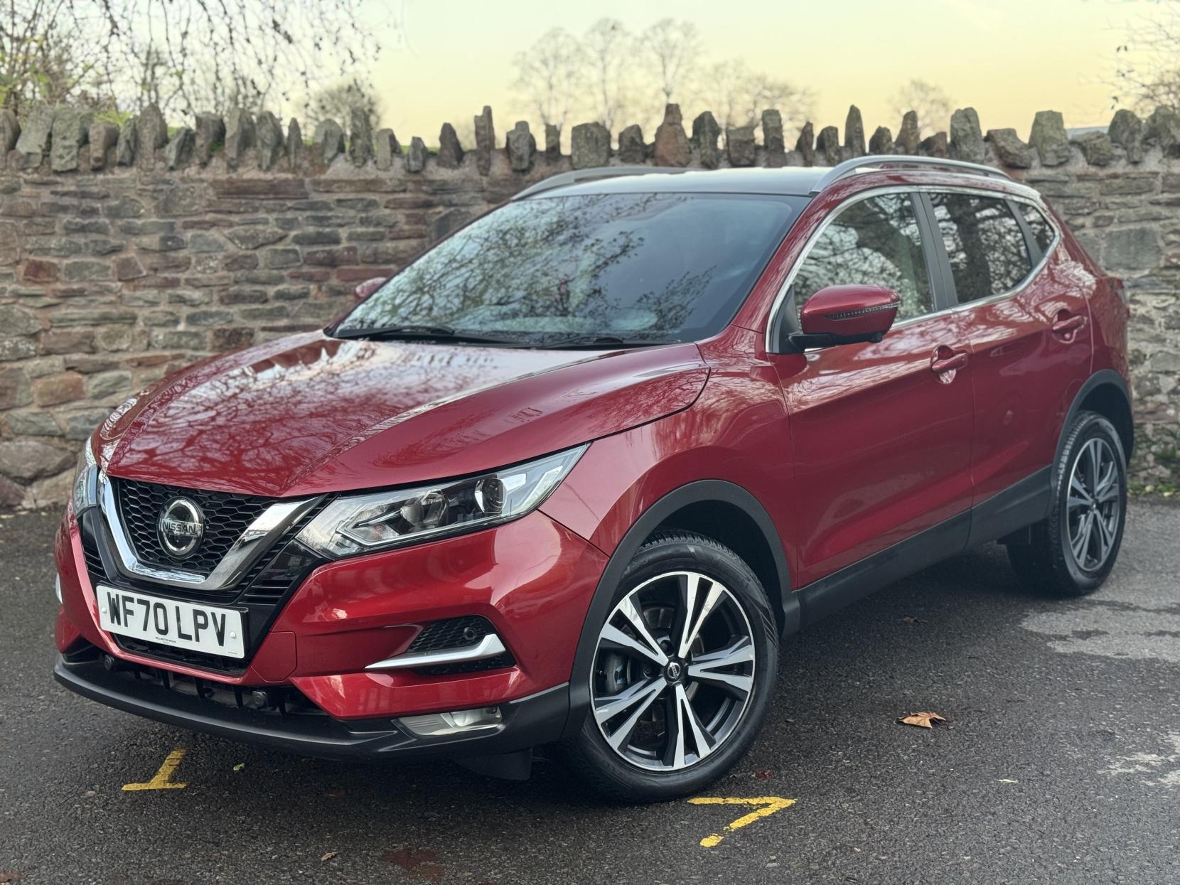 Nissan Qashqai 1.3 DIG-T N-Connecta SUV 5dr Petrol Manual Euro 6 (s/s) (140 ps)