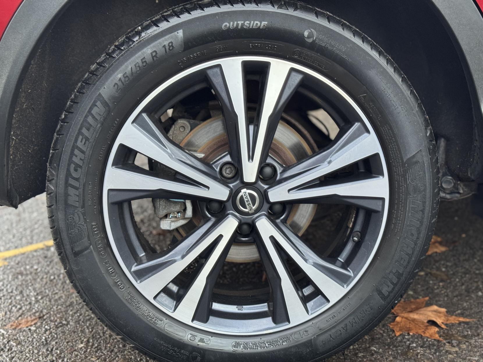 Nissan Qashqai 1.3 DIG-T N-Connecta SUV 5dr Petrol Manual Euro 6 (s/s) (140 ps)