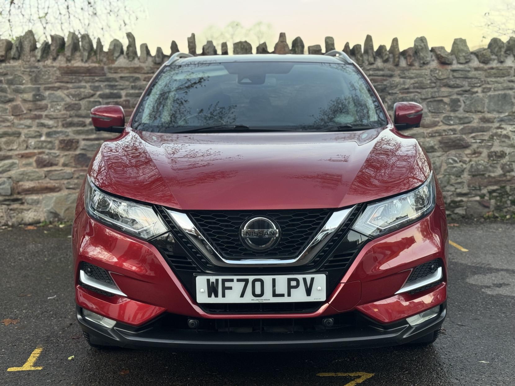 Nissan Qashqai 1.3 DIG-T N-Connecta SUV 5dr Petrol Manual Euro 6 (s/s) (140 ps)