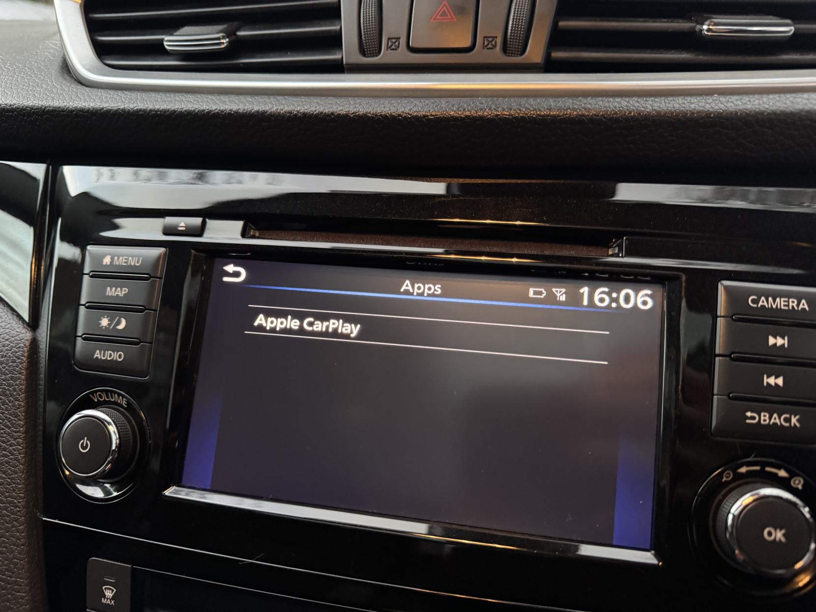 Nissan Qashqai 1.3 DIG-T N-Connecta SUV 5dr Petrol Manual Euro 6 (s/s) (140 ps)