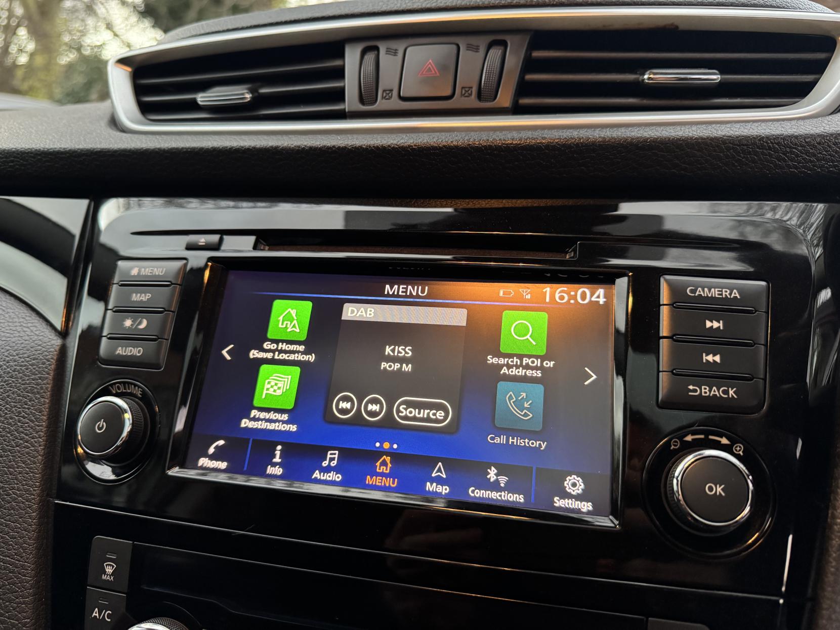 Nissan Qashqai 1.3 DIG-T N-Connecta SUV 5dr Petrol Manual Euro 6 (s/s) (140 ps)