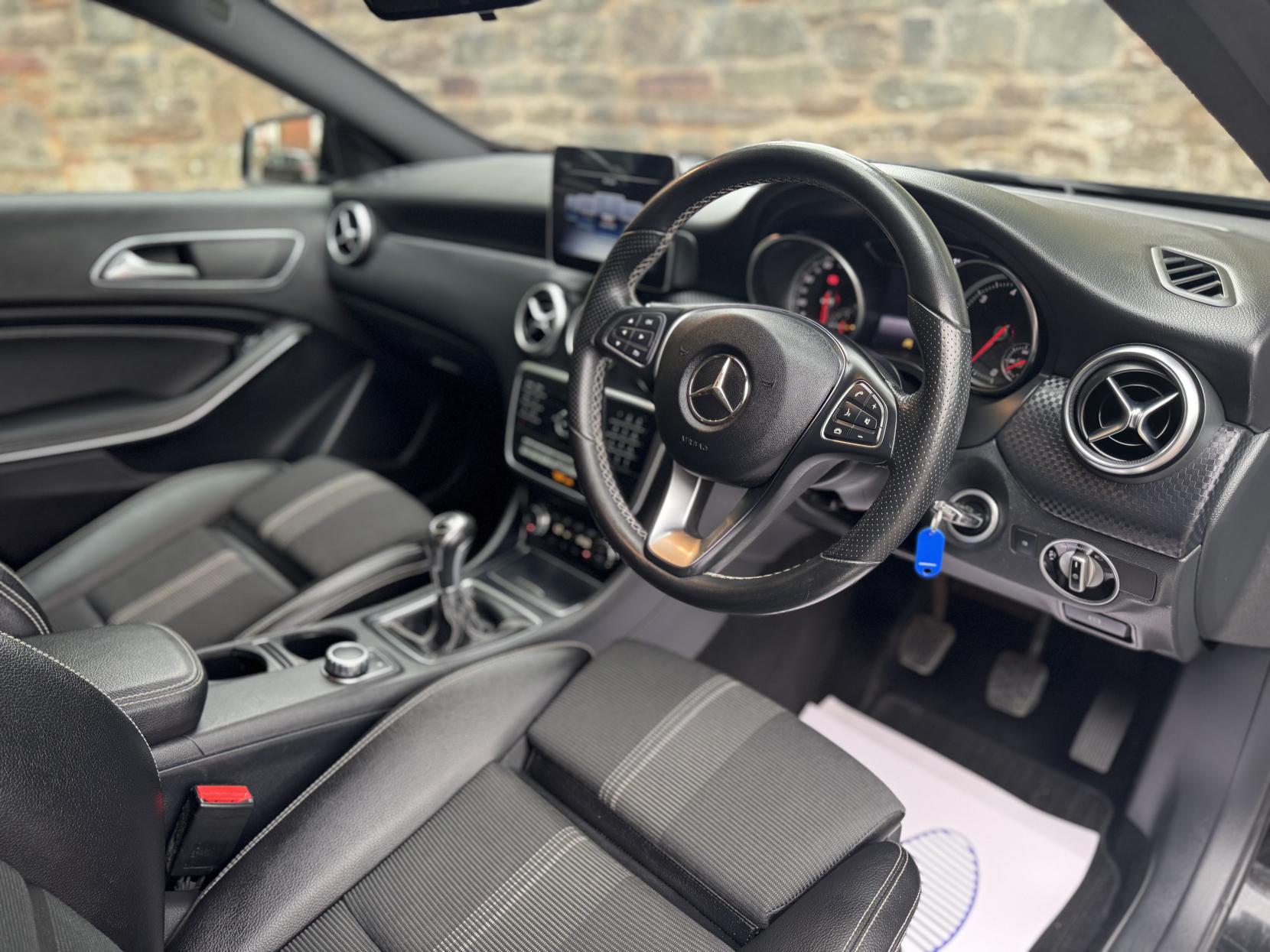 Mercedes-Benz A Class 2.1 A200d Sport Edition Hatchback 5dr Diesel Manual Euro 6 (s/s) (136 ps)