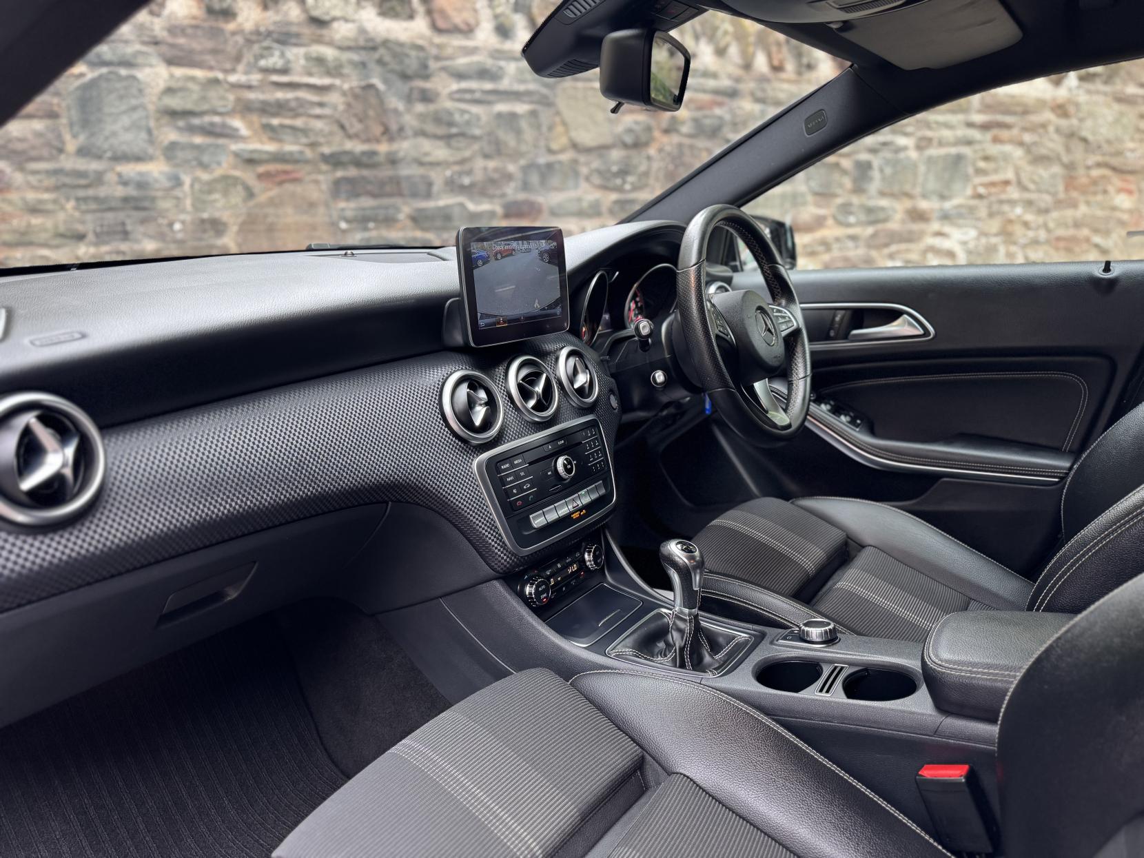 Mercedes-Benz A Class 2.1 A200d Sport Edition Hatchback 5dr Diesel Manual Euro 6 (s/s) (136 ps)