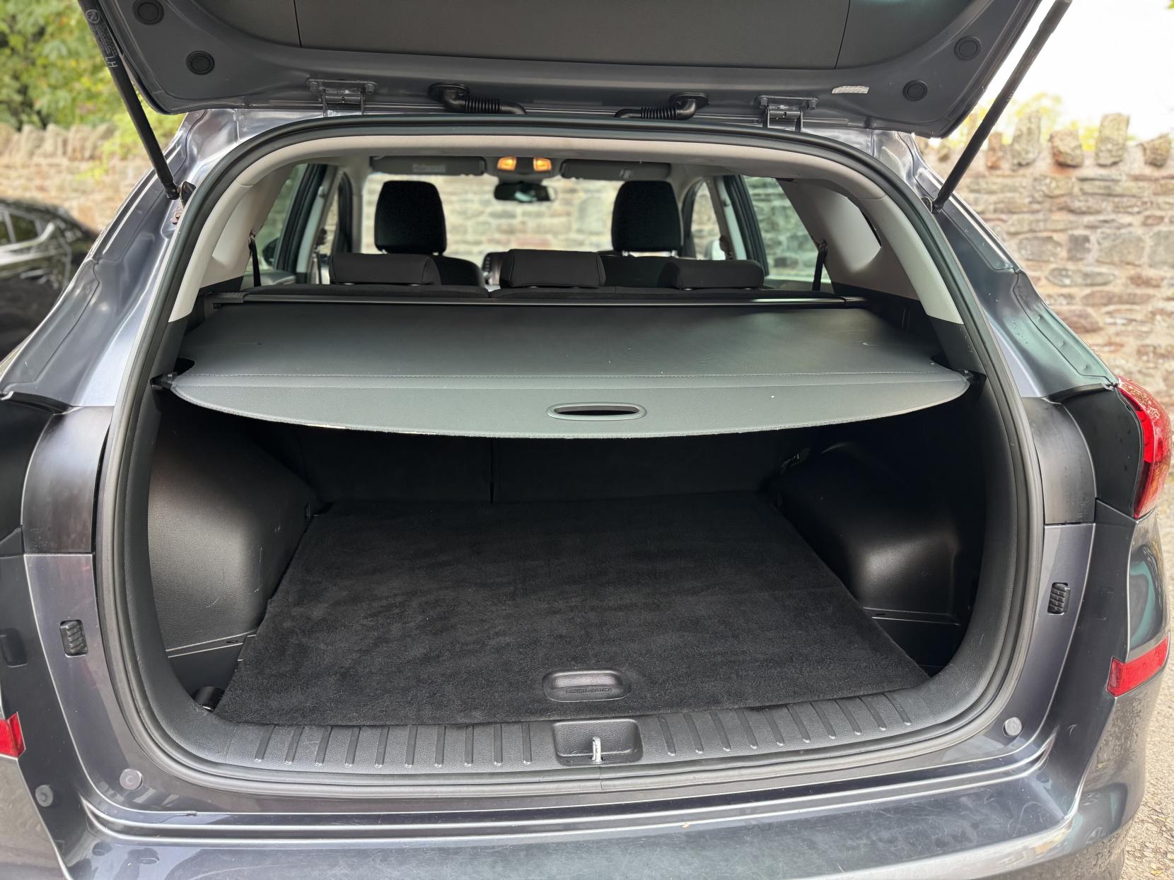 Hyundai TUCSON 1.6 GDi SE Nav SUV 5dr Petrol Manual Euro 6 (s/s) (132 ps)