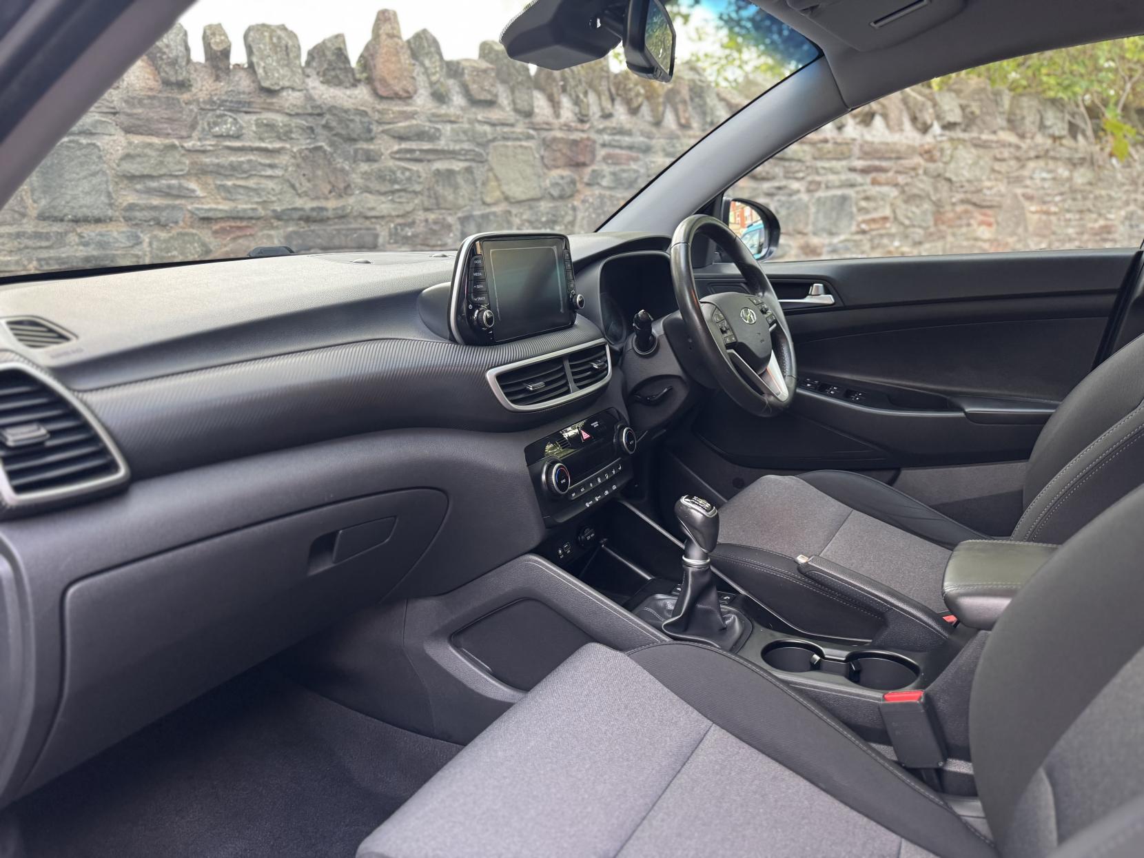 Hyundai TUCSON 1.6 GDi SE Nav SUV 5dr Petrol Manual Euro 6 (s/s) (132 ps)