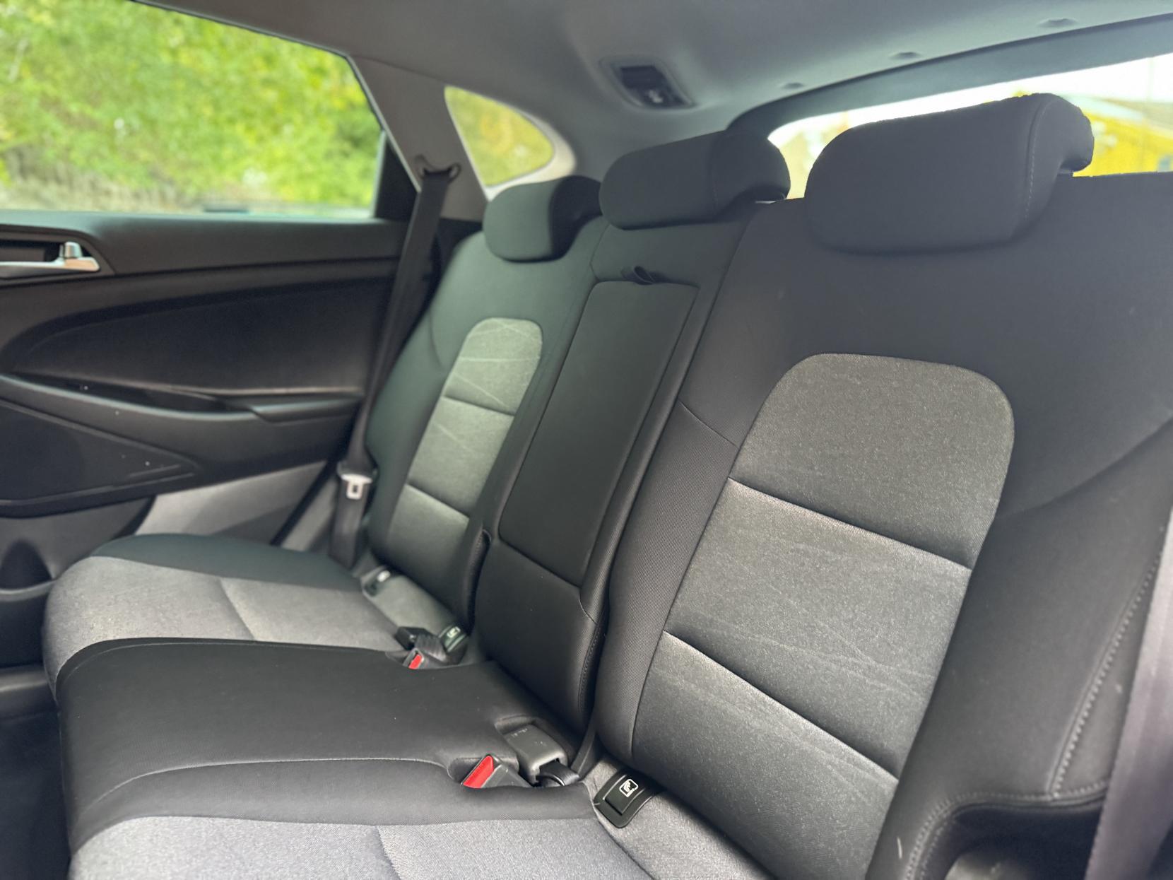 Hyundai TUCSON 1.6 GDi SE Nav SUV 5dr Petrol Manual Euro 6 (s/s) (132 ps)