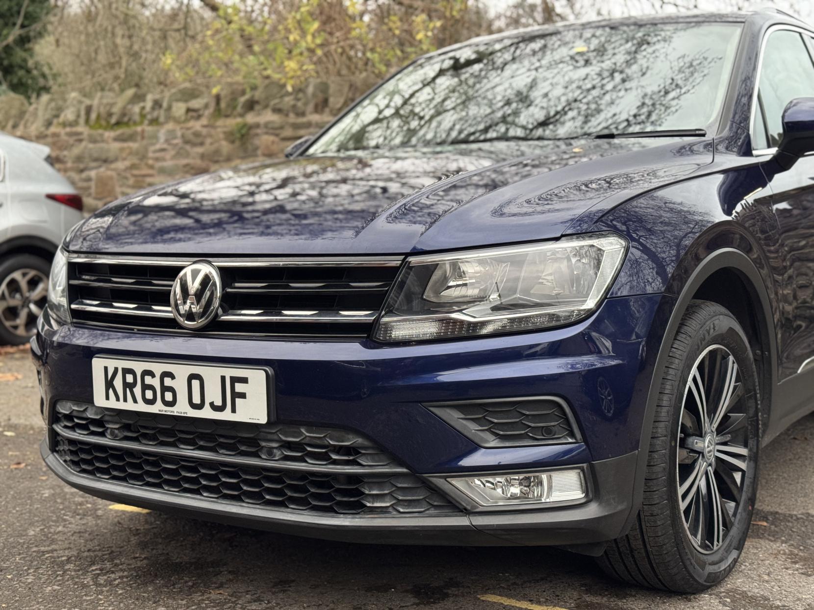 Volkswagen Tiguan 2.0 TDI BlueMotion Tech SE Navigation SUV 5dr Diesel DSG 4Motion Euro 6 (s/s) (150 ps)