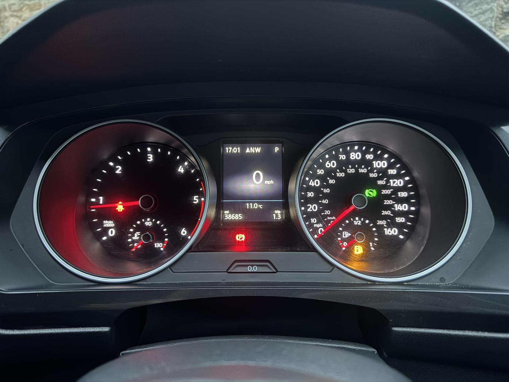 Volkswagen Tiguan 2.0 TDI BlueMotion Tech SE Navigation SUV 5dr Diesel DSG 4Motion Euro 6 (s/s) (150 ps)