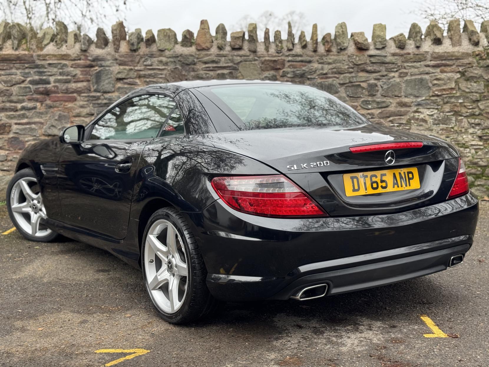Mercedes-Benz SLK 2.0 SLK200 AMG Sport Convertible 2dr Petrol Manual Euro 6 (s/s) (184 ps)