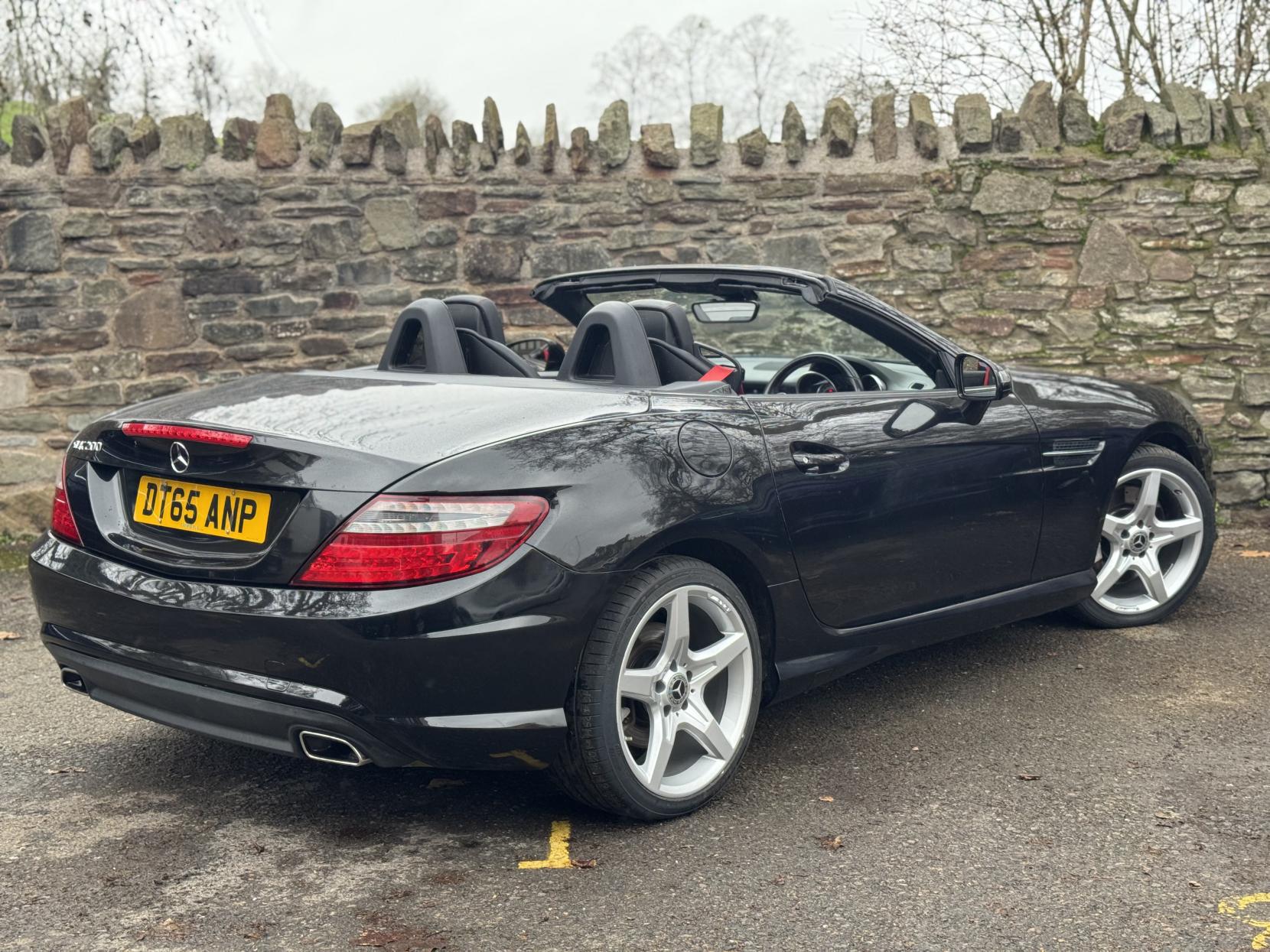 Mercedes-Benz SLK 2.0 SLK200 AMG Sport Convertible 2dr Petrol Manual Euro 6 (s/s) (184 ps)