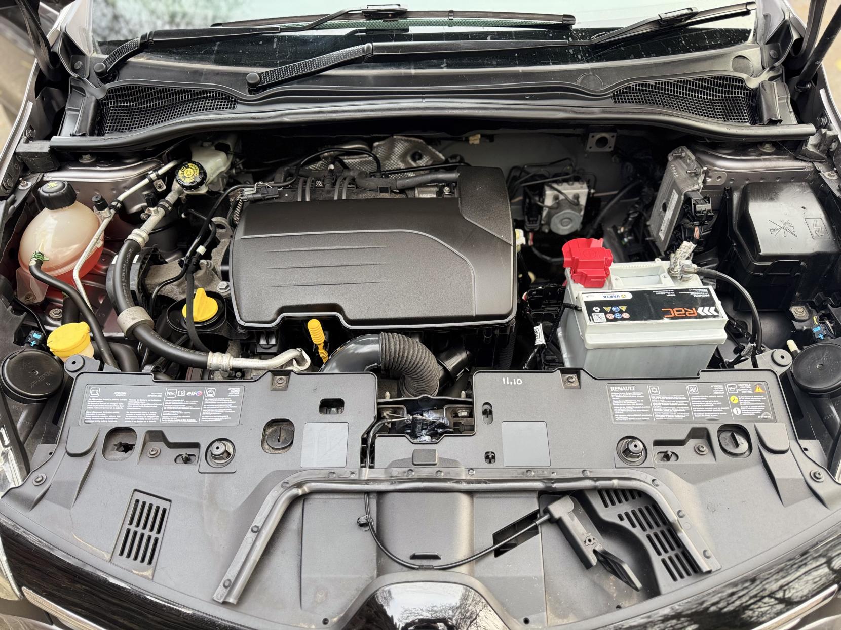 Renault Clio 1.2 16V Dynamique MediaNav Hatchback 5dr Petrol Manual Euro 5 (75 ps)