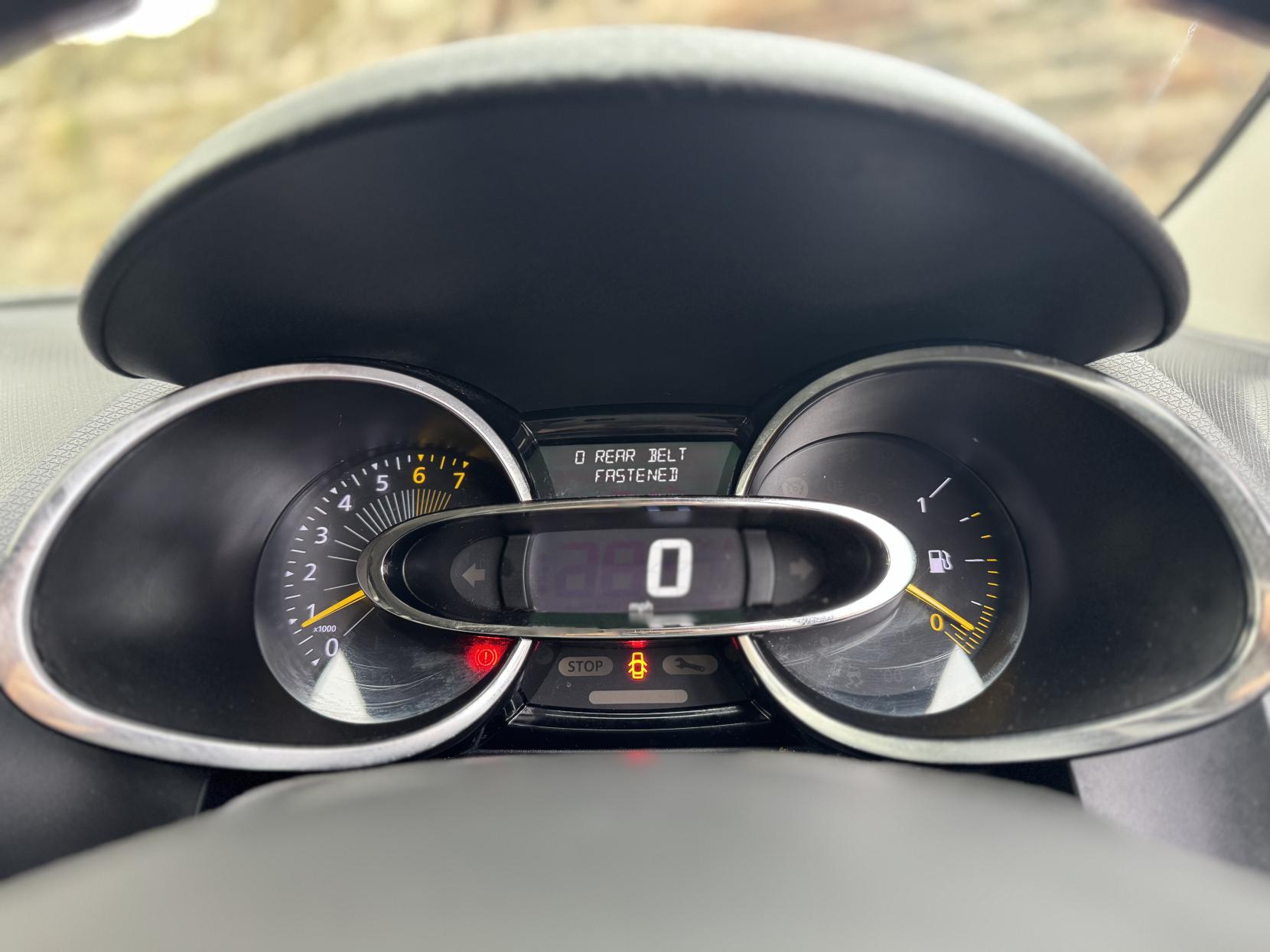 Renault Clio 1.2 16V Dynamique MediaNav Hatchback 5dr Petrol Manual Euro 5 (75 ps)