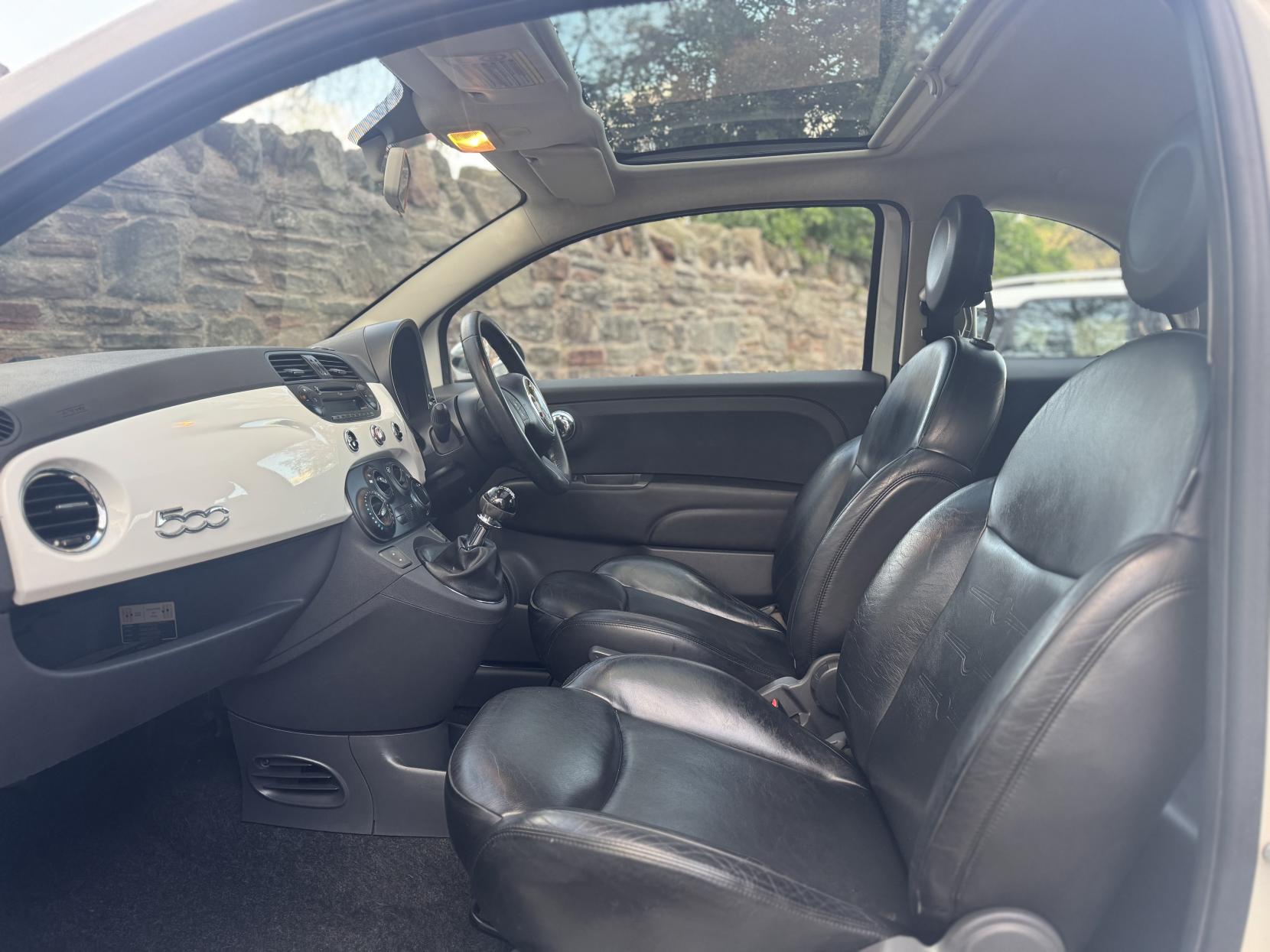 Fiat 500 1.2 Lounge Hatchback 3dr Petrol Manual Euro 5 (s/s) (69 bhp)