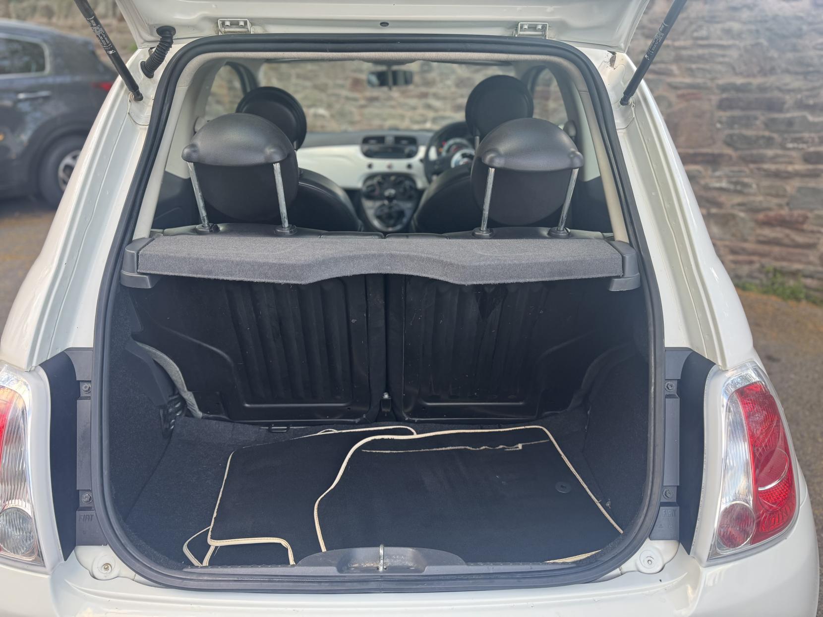 Fiat 500 1.2 Lounge Hatchback 3dr Petrol Manual Euro 5 (s/s) (69 bhp)