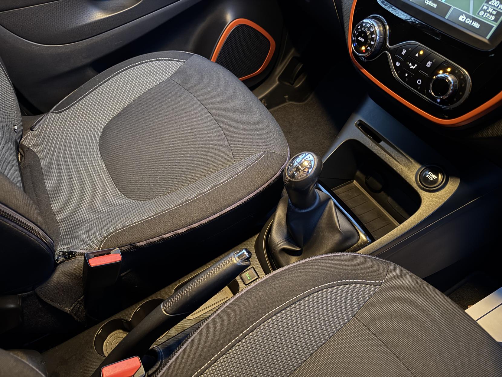 Renault Captur 0.9 TCe ENERGY Dynamique S MediaNav SUV 5dr Petrol Manual Euro 5 (s/s) (90 ps)