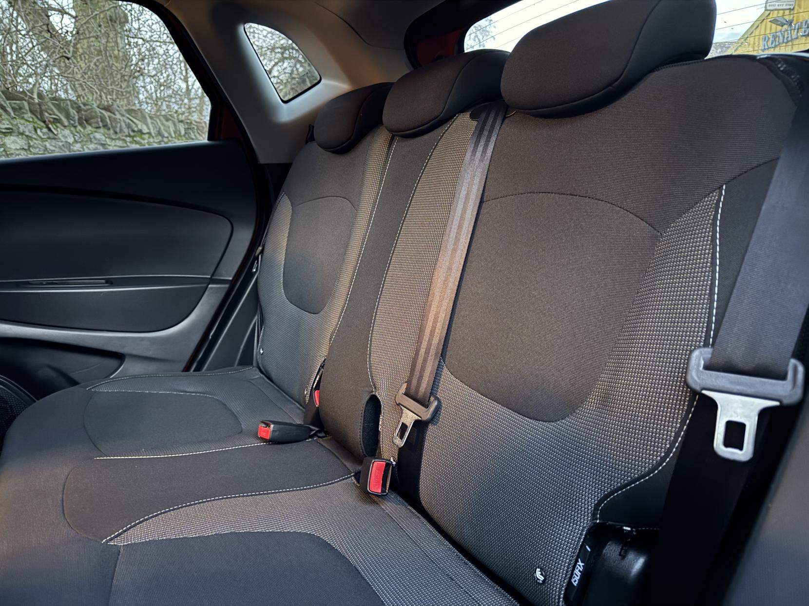 Renault Captur 0.9 TCe ENERGY Dynamique S MediaNav SUV 5dr Petrol Manual Euro 5 (s/s) (90 ps)