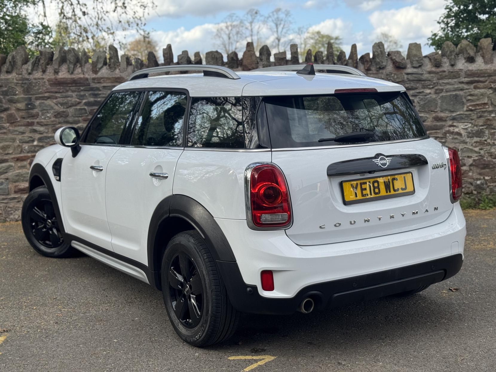 MINI Countryman 2.0 Cooper D SUV 5dr Diesel Auto Euro 6 (s/s) (150 ps)