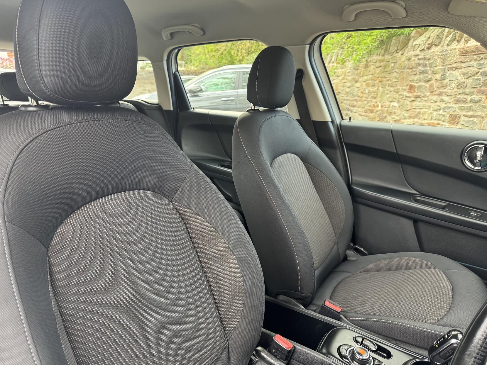 MINI Countryman 2.0 Cooper D SUV 5dr Diesel Auto Euro 6 (s/s) (150 ps)