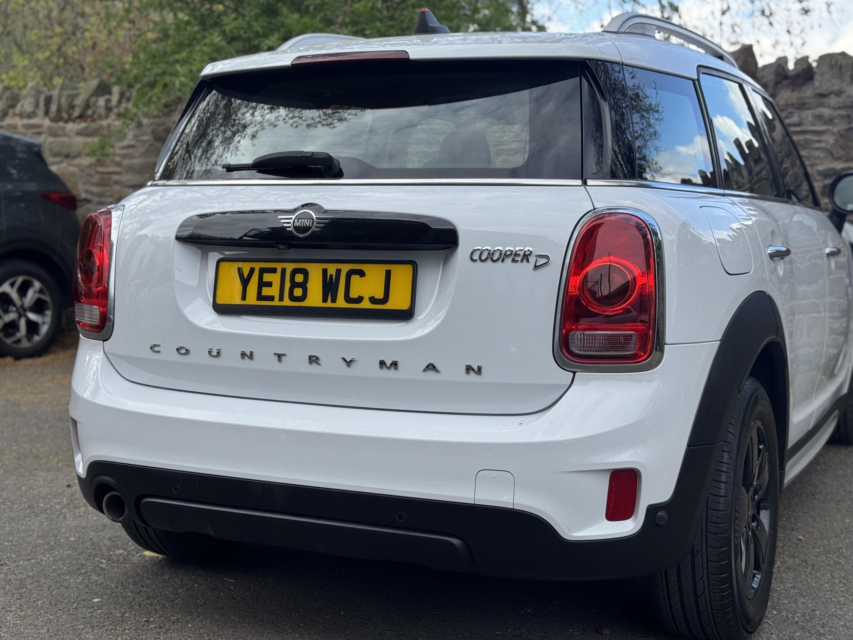 MINI Countryman 2.0 Cooper D SUV 5dr Diesel Auto Euro 6 (s/s) (150 ps)