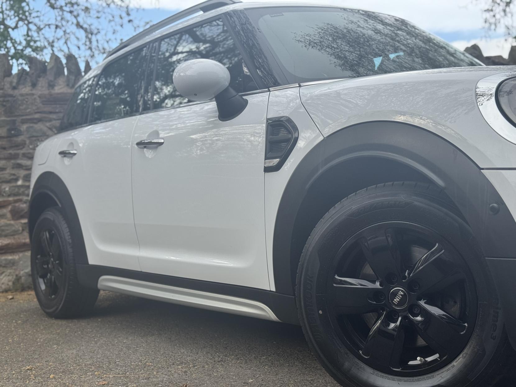 MINI Countryman 2.0 Cooper D SUV 5dr Diesel Auto Euro 6 (s/s) (150 ps)