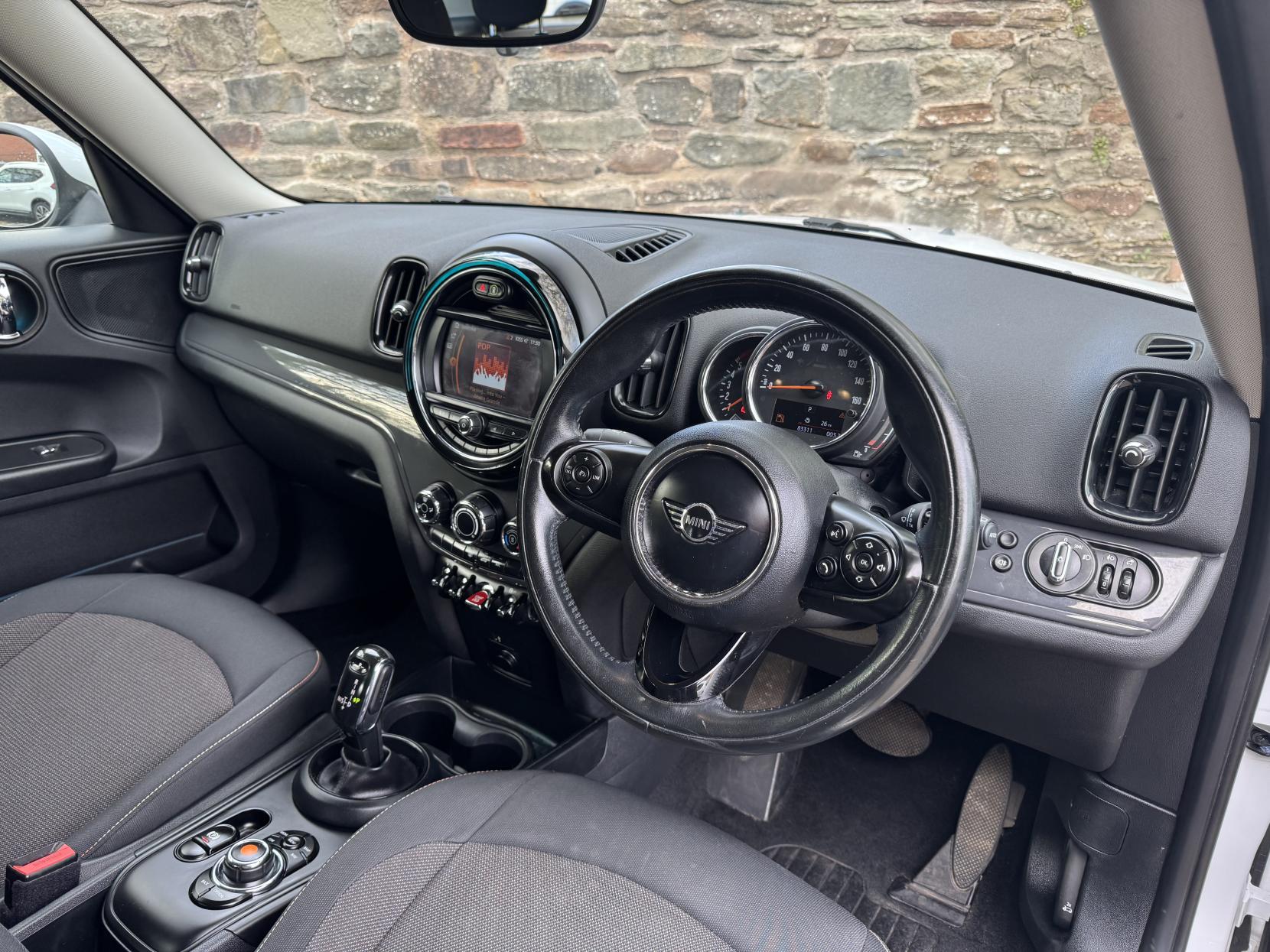 MINI Countryman 2.0 Cooper D SUV 5dr Diesel Auto Euro 6 (s/s) (150 ps)