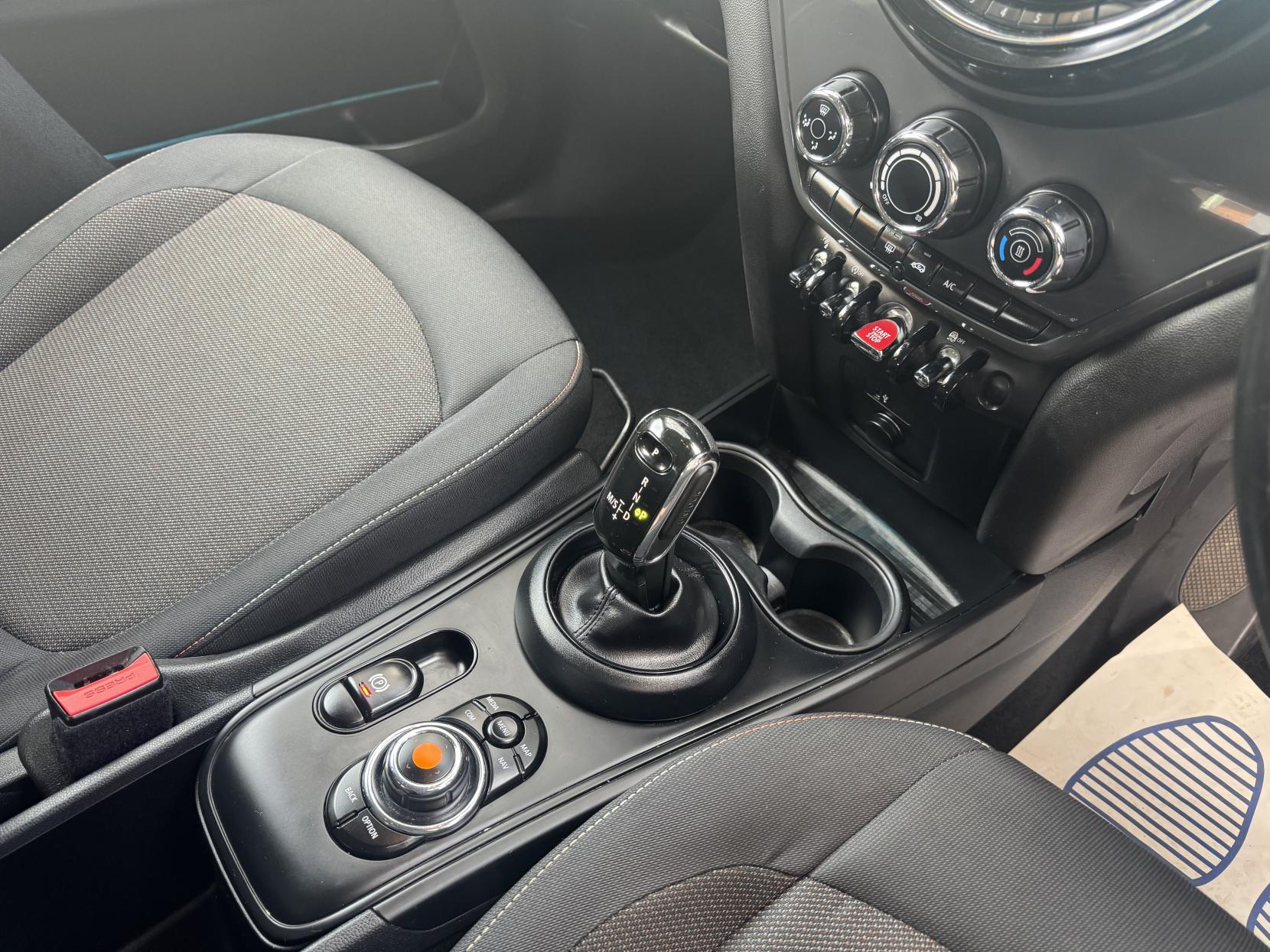 MINI Countryman 2.0 Cooper D SUV 5dr Diesel Auto Euro 6 (s/s) (150 ps)