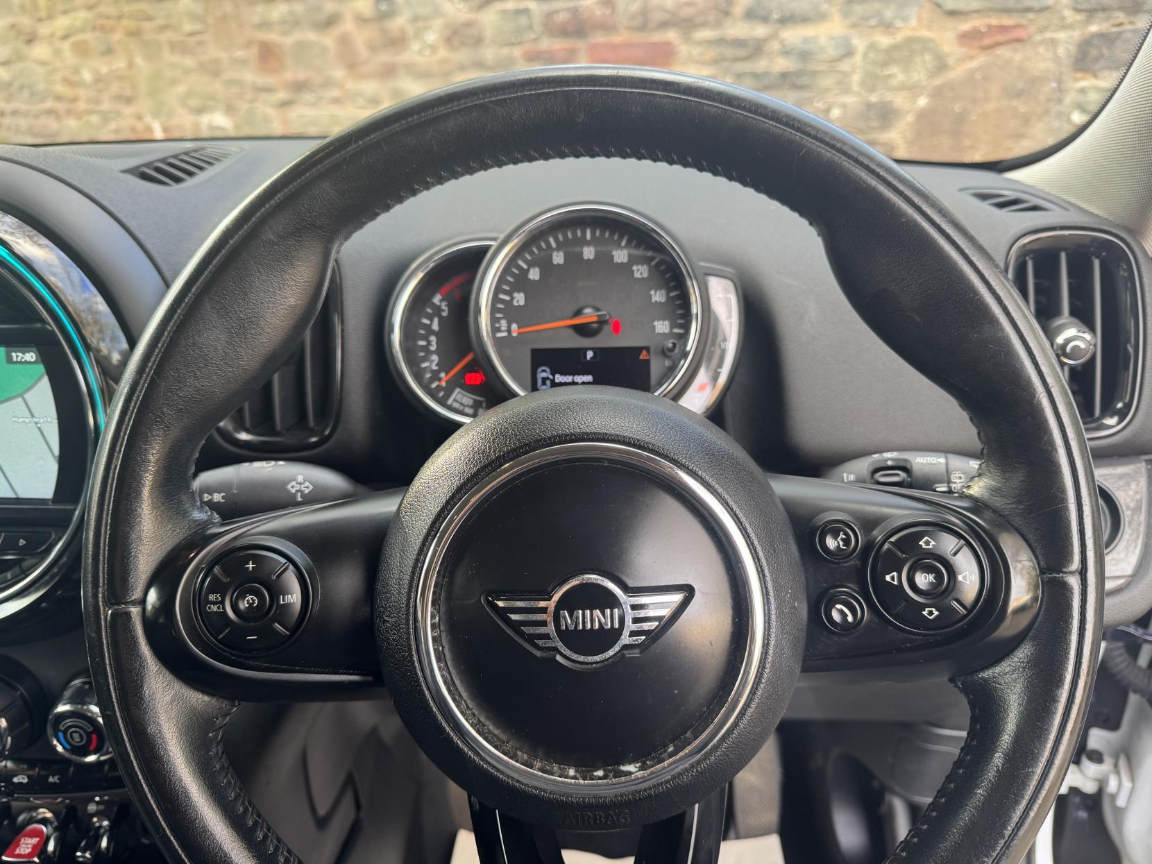 MINI Countryman 2.0 Cooper D SUV 5dr Diesel Auto Euro 6 (s/s) (150 ps)