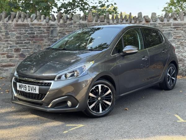 Peugeot 208 1.2 PureTech Tech Edition Hatchback 5dr Petrol Manual Euro 6 (s/s) (82 ps)
