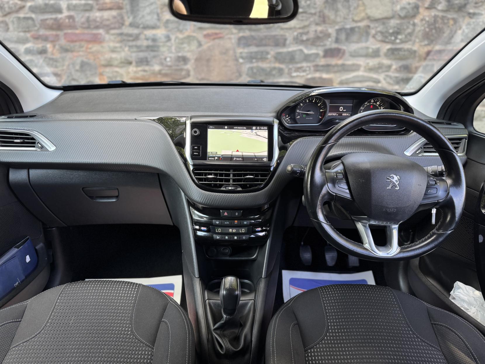 Peugeot 208 1.2 PureTech Tech Edition Hatchback 5dr Petrol Manual Euro 6 (s/s) (82 ps)