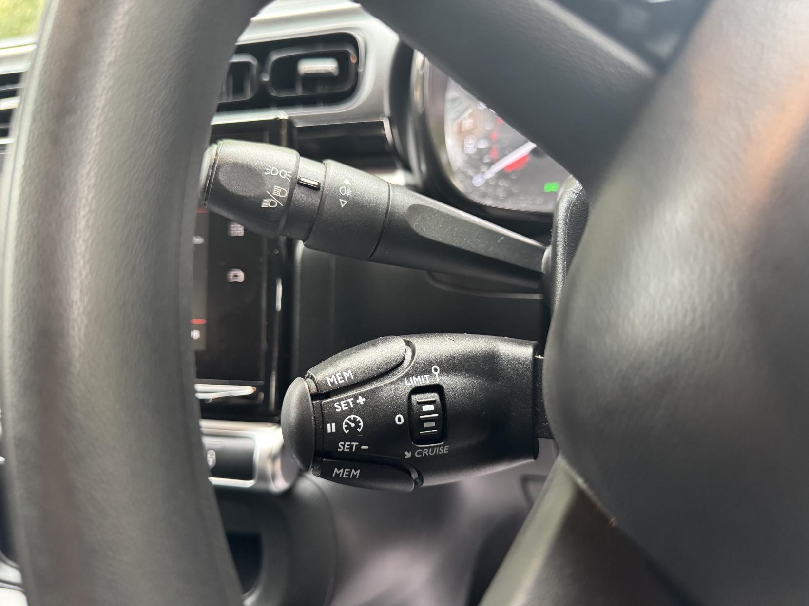 Citroen C3 1.2 PureTech Feel Hatchback 5dr Petrol Manual Euro 6 (82 ps)