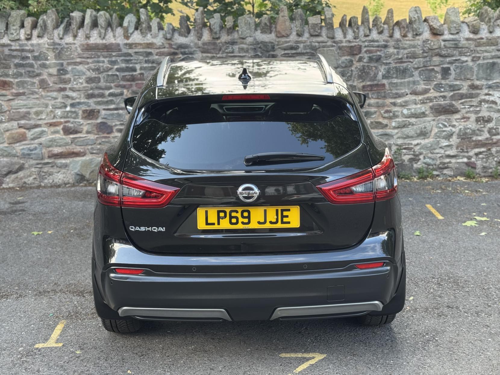 Nissan Qashqai 1.3 DIG-T Tekna SUV 5dr Petrol Manual Euro 6 (s/s) (140 ps)