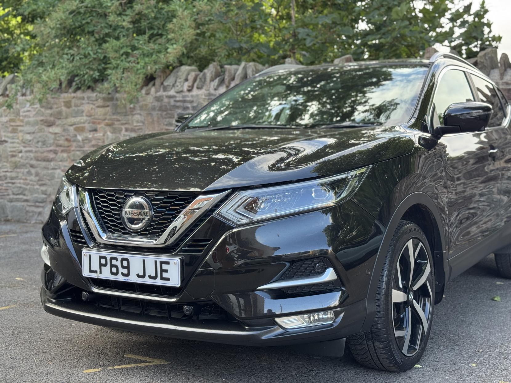 Nissan Qashqai 1.3 DIG-T Tekna SUV 5dr Petrol Manual Euro 6 (s/s) (140 ps)