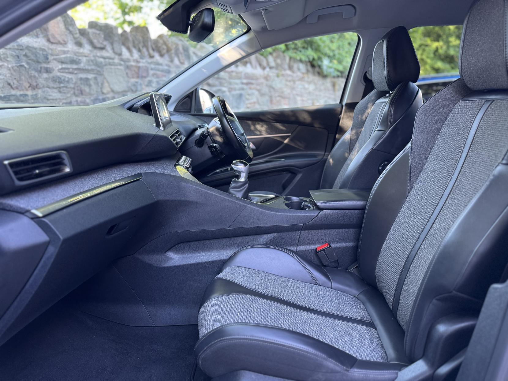 Peugeot 5008 1.2 PureTech GT Line SUV 5dr Petrol Manual Euro 6 (s/s) (130 ps)