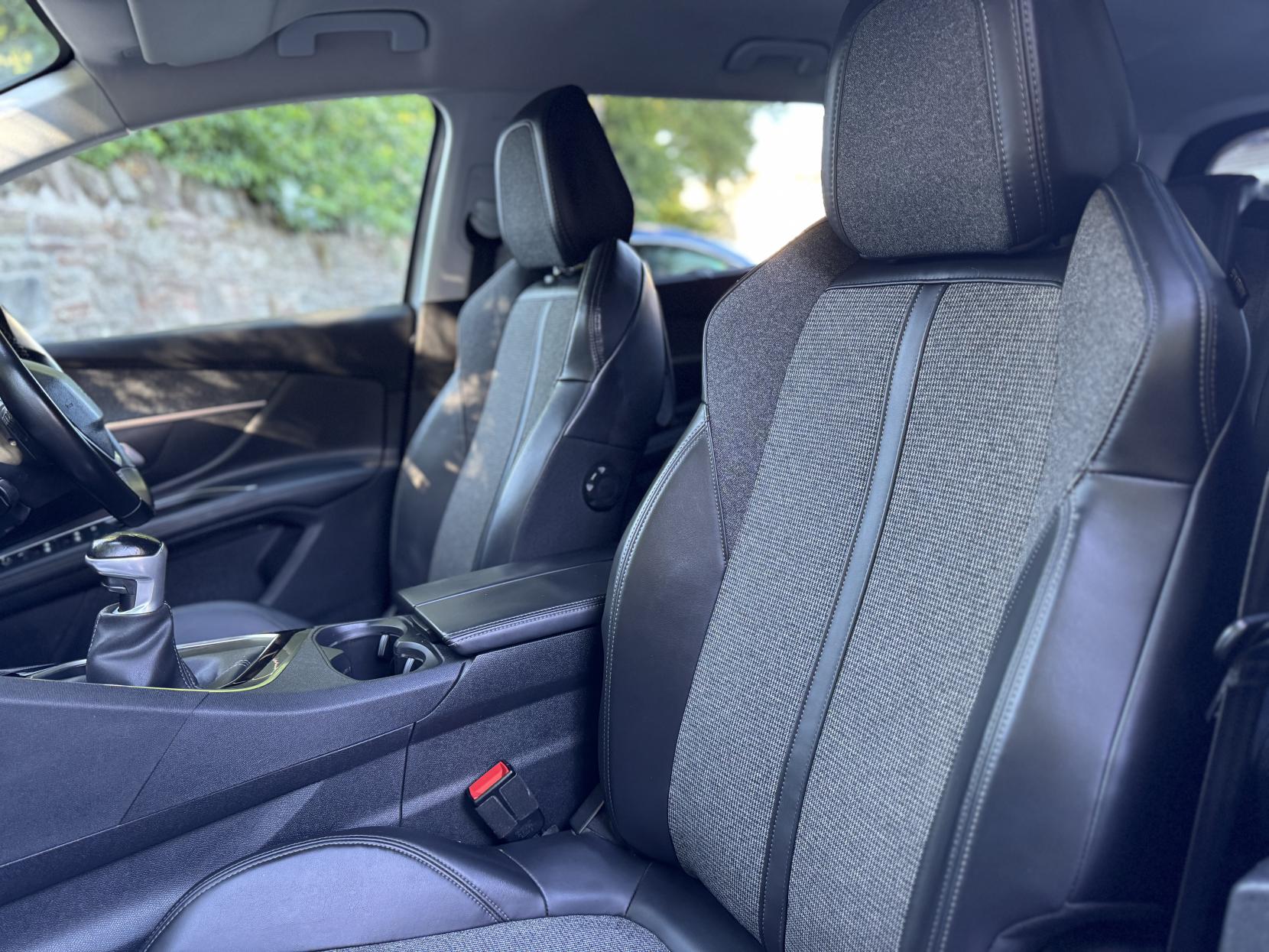 Peugeot 5008 1.2 PureTech GT Line SUV 5dr Petrol Manual Euro 6 (s/s) (130 ps)