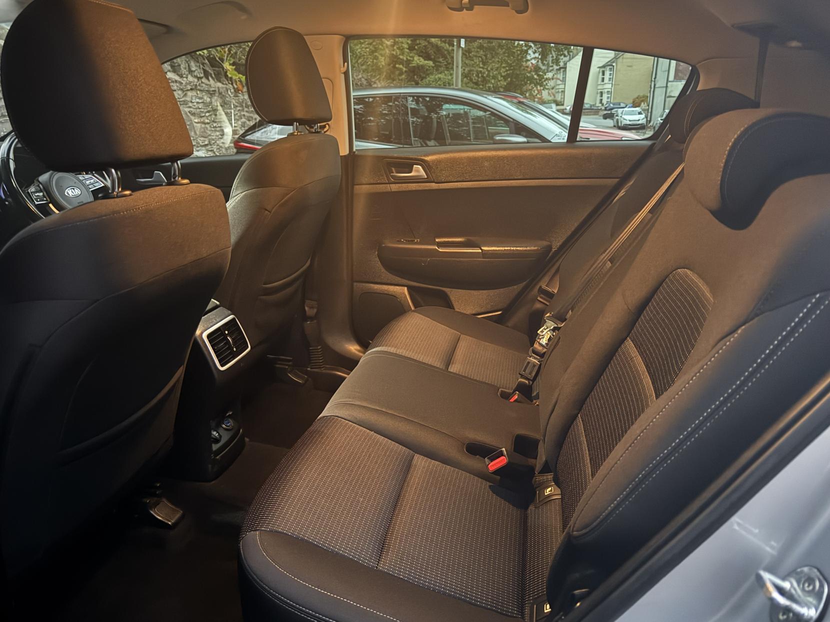 Kia Sportage 1.6 GDi 2 GPF SUV 5dr Petrol Manual Euro 6 (s/s) (130 bhp)