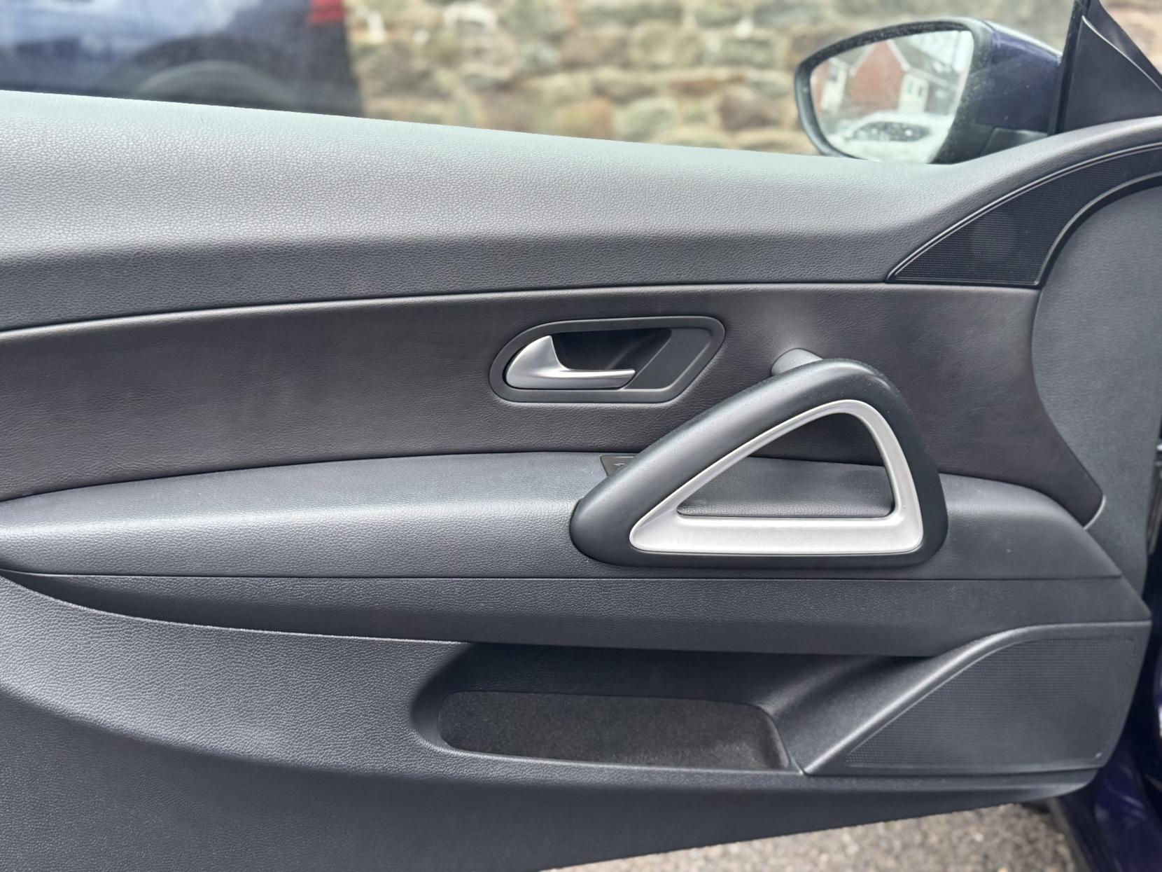 Volkswagen Scirocco 2.0 TDI BlueMotion Tech R-Line Hatchback 3dr Diesel DSG Euro 6 (s/s) (184 ps)