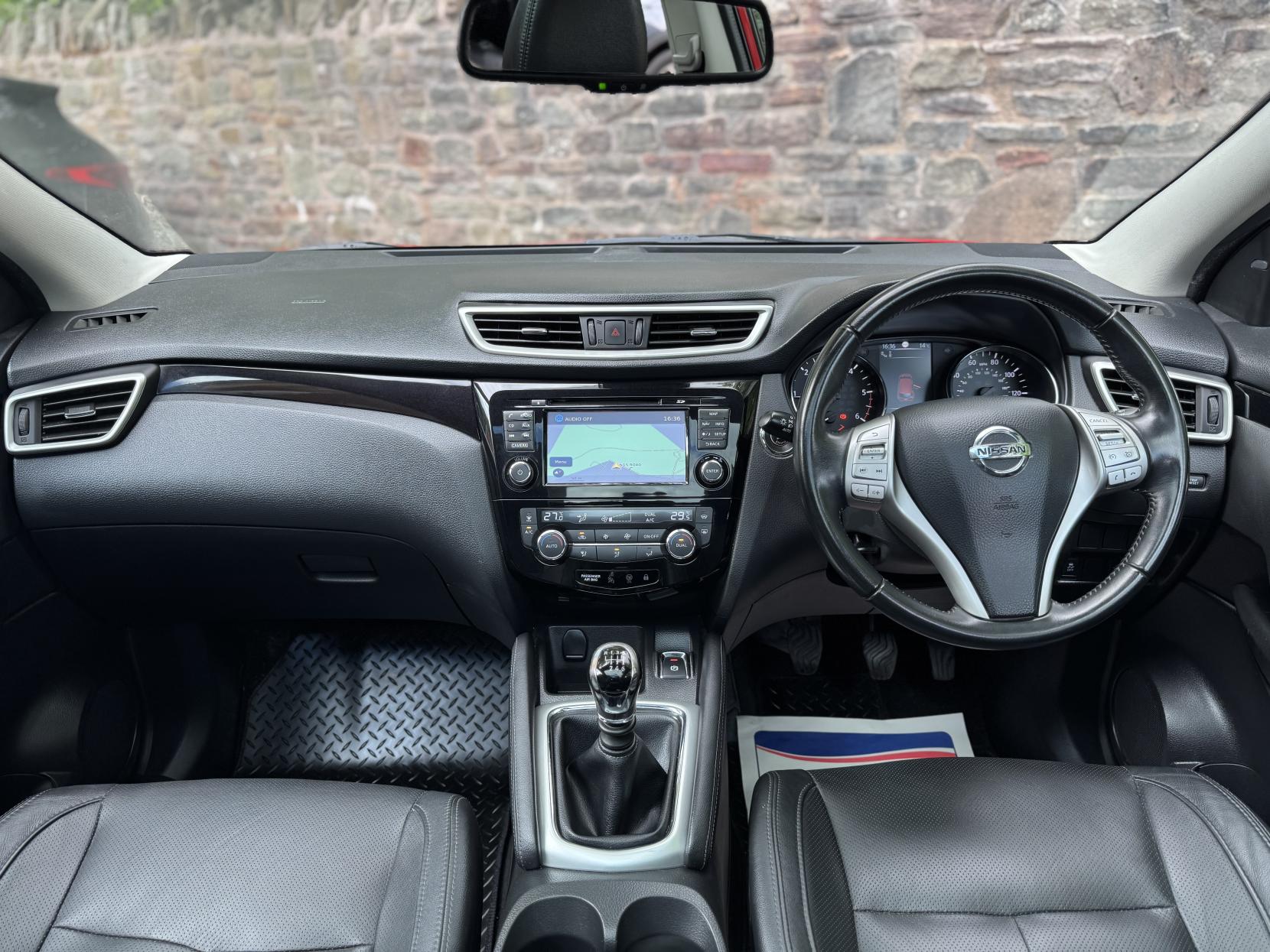 Nissan Qashqai 1.5 dCi Tekna SUV 5dr Diesel Manual 2WD Euro 6 (s/s) (110 ps)