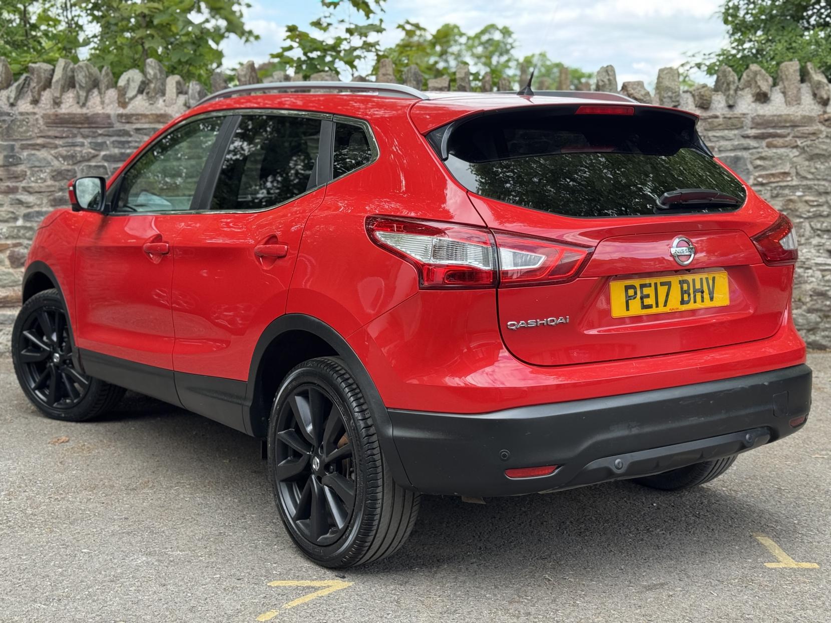 Nissan Qashqai 1.5 dCi Tekna SUV 5dr Diesel Manual 2WD Euro 6 (s/s) (110 ps)