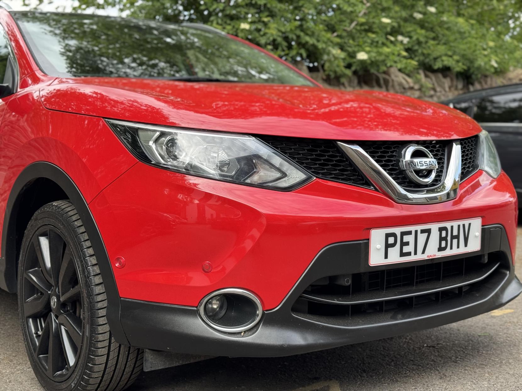 Nissan Qashqai 1.5 dCi Tekna SUV 5dr Diesel Manual 2WD Euro 6 (s/s) (110 ps)